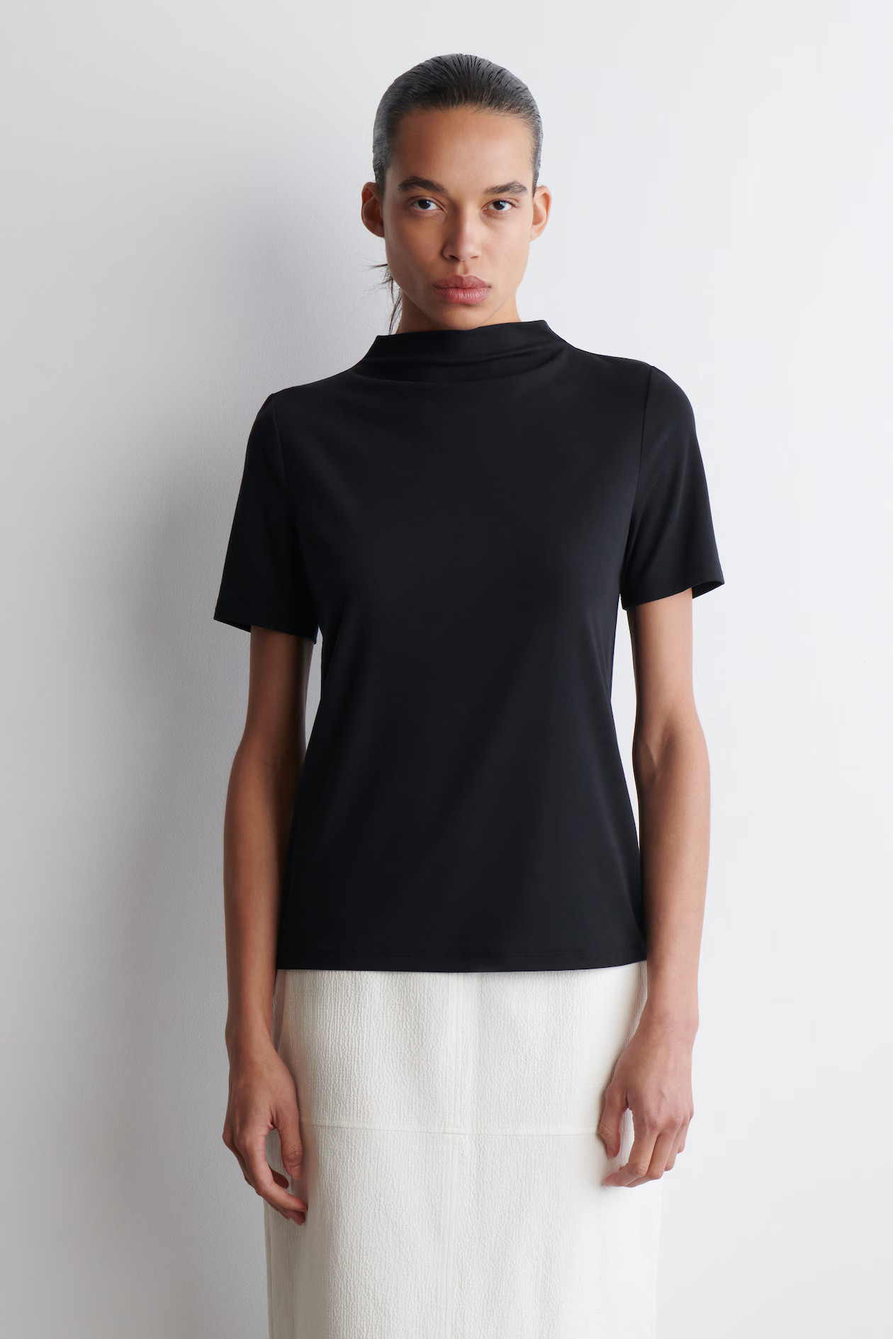 CROPPED JERSEY T-SHIRT - BLACK | COS | COS (EU)