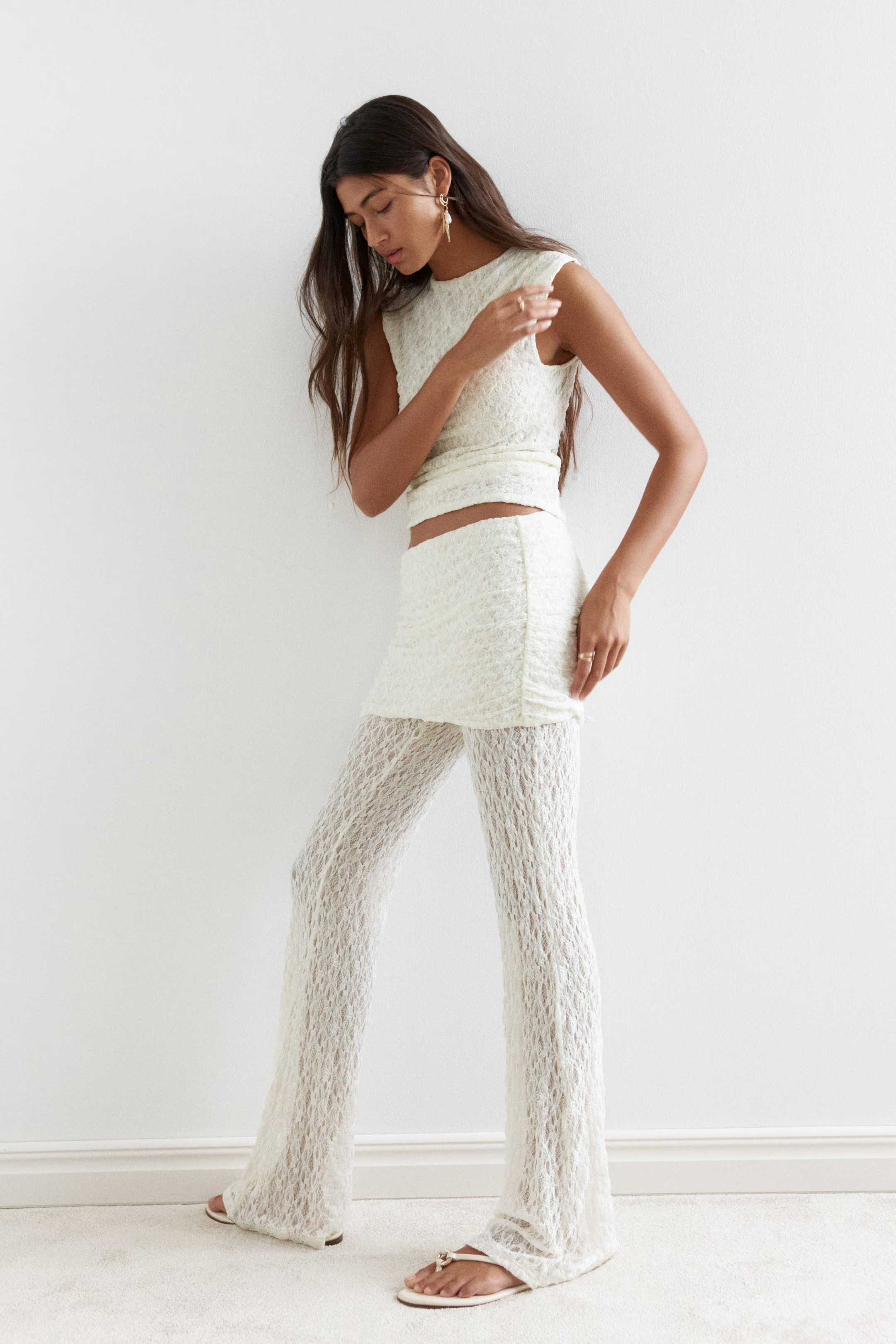 Skirt-layered lace trousers - White - Ladies | H&M GB | H&M (UK, MY, IN, SG, PH, TW, HK)