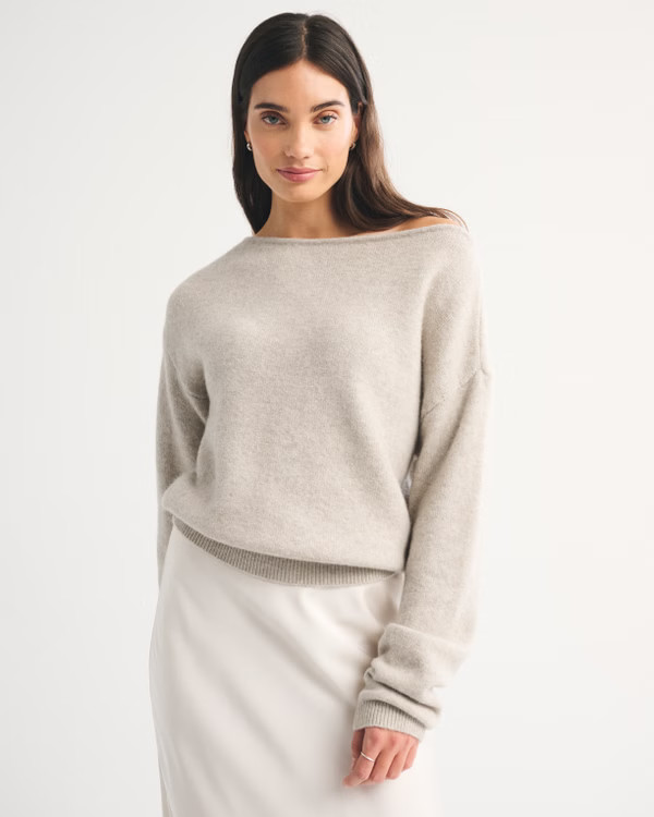 Merino Wool-Blend Slash Sweater | Abercrombie & Fitch (US)
