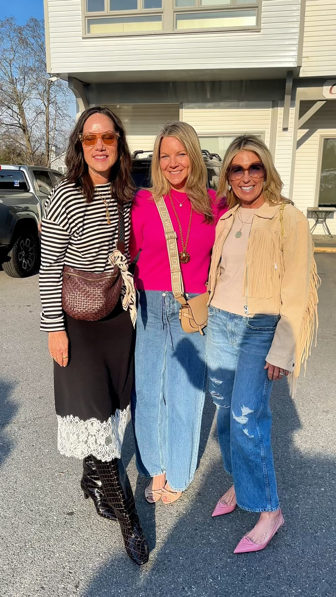 New Canaan Triple Threat

Found three stylish ladies in New Canaan. Pure New England chic.

From the fringe suede to those Prada pumps, these are the labels we are obsessed with right now.

#newcanaan #streetstyle #connecticutluxury #ootd

#LTKmomlife