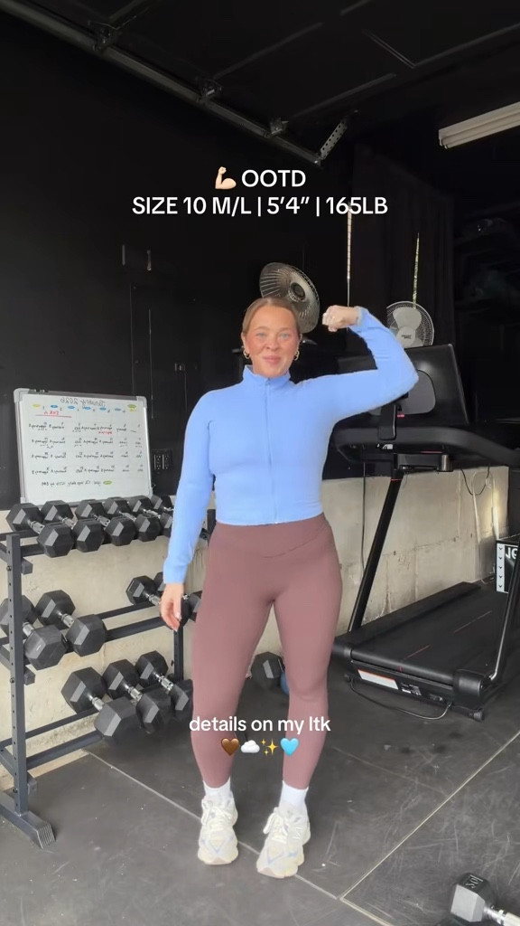 Gym OOTD 🩵🤎👟💪🏻 Size 10 | M/L | 5’3” 

Wearing my tts large in both pieces! 

#LTKActive #LTKMidsize #LTKootd