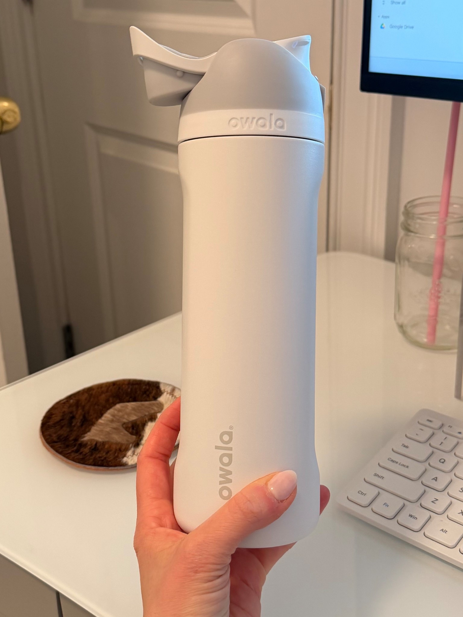 I finally caved and got this 24oz Owala water bottle in color Shy Marshmallow. LOVE IT. never thought I would get one tbh but it’s my favorite water bottle now up to this point. 

@owala
