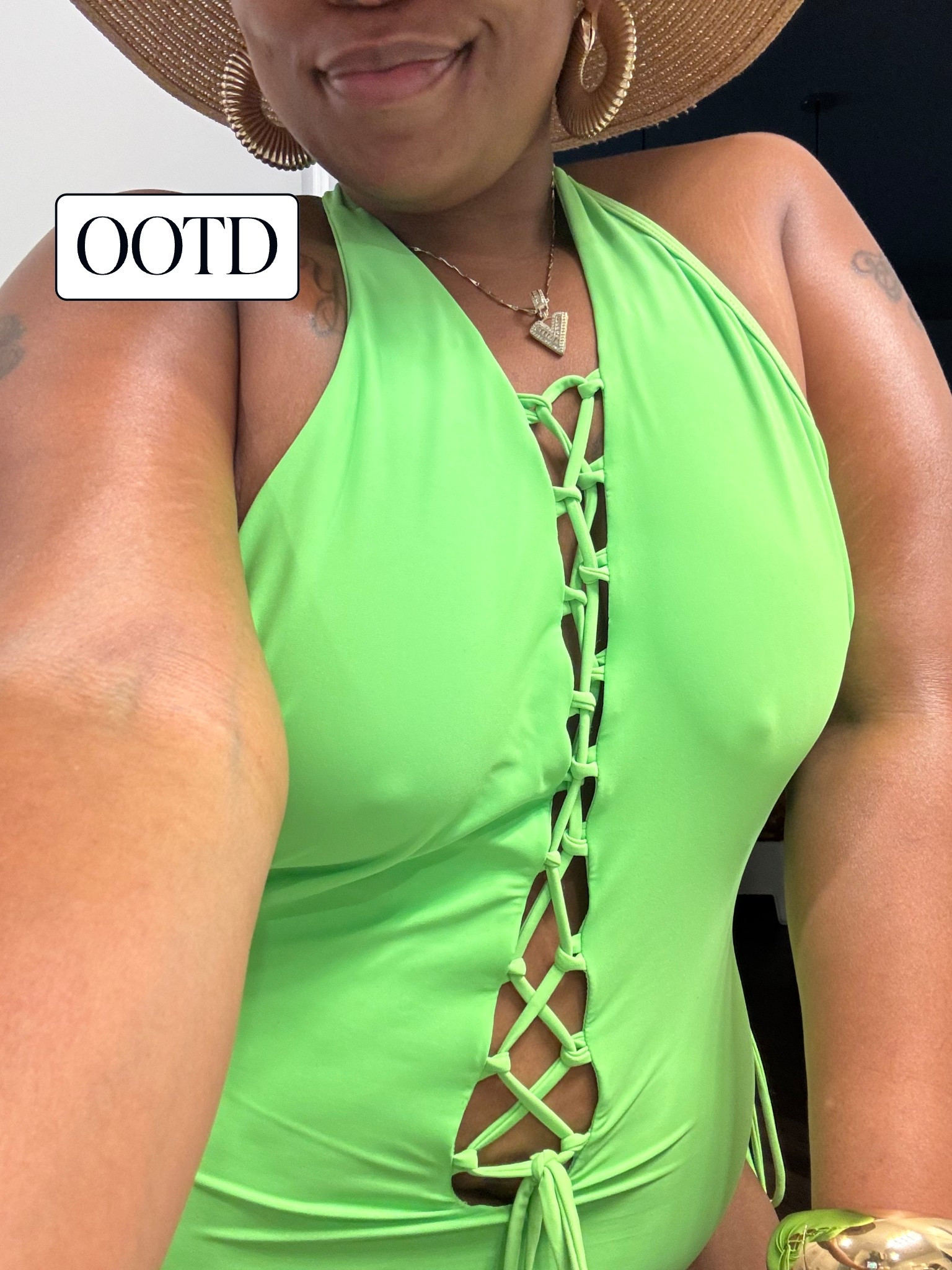 Pool Time 

#LTKPlusSize #LTKSwim #LTKStyleTip