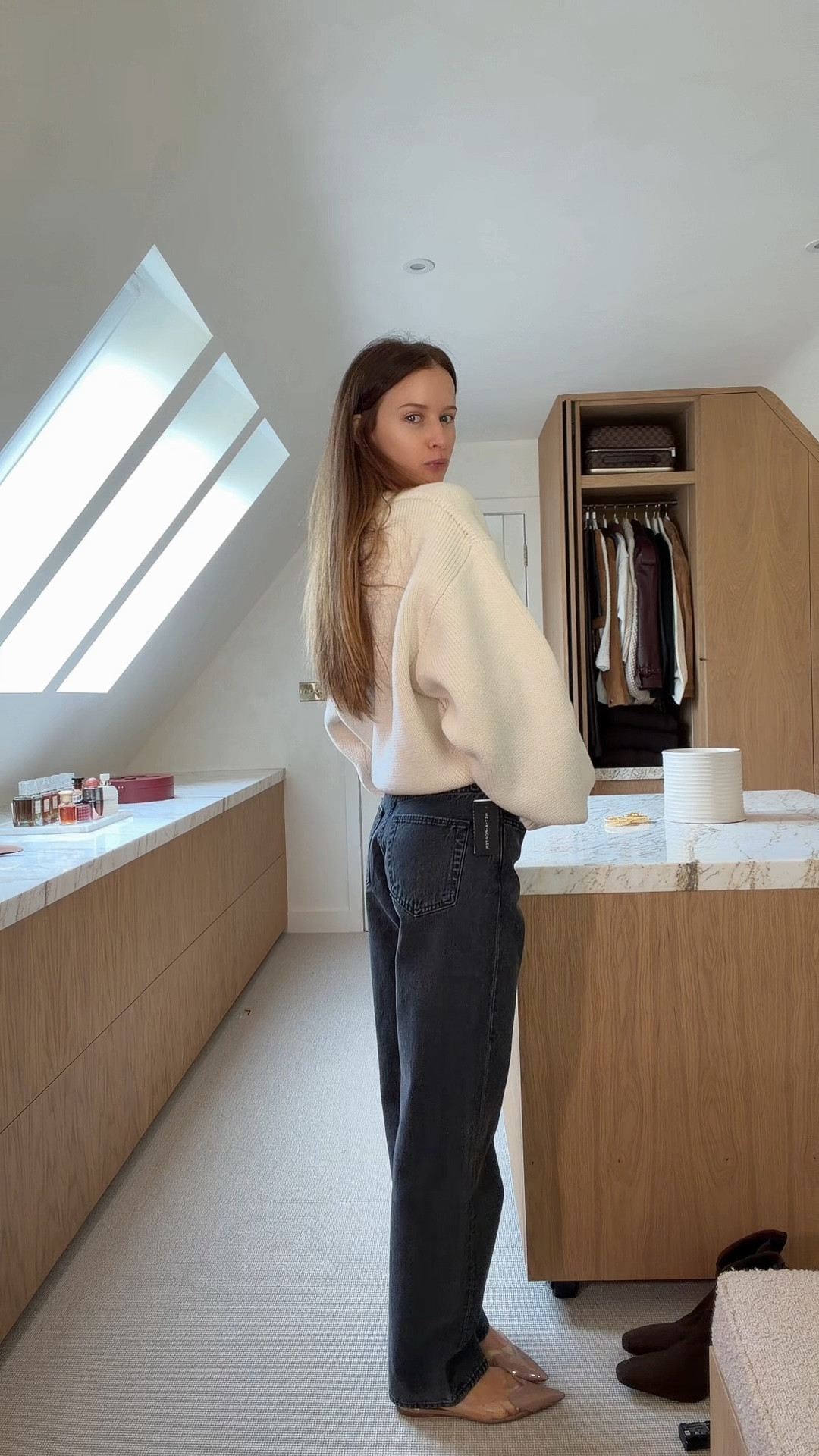 The perfect white cream cosy thick jumper and straight leg black jeans 

#LTKautumn #LTKeurope #LTKjeans