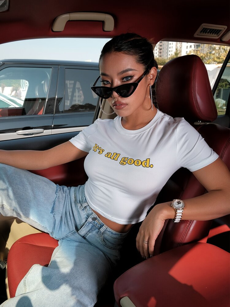 SHEIN EZwear Slogan Graphic Crop Tee | SHEIN