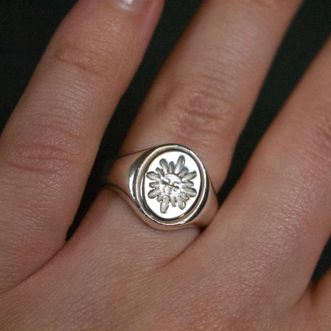 Sol' Sun Face Engraved Signet Ring (Silver or Rose, Yellow or White Gold) | Etsy (UK)