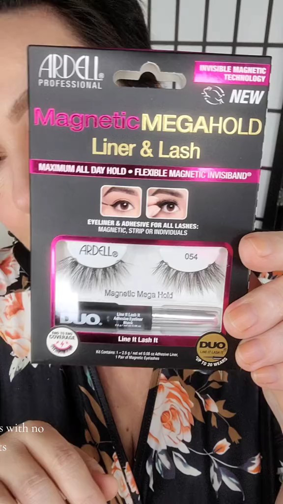 These are the no-glue lashes that go underneath your natural lashes — and they actually stay put. No mess, no heavy strip, just soft, lifted lashes that look like your own. Perfect for mature eyes that hate sticky glue or heavy bands. 👁️✨#NoGlueLashes #UnderLashTechnique #MatureBeauty #Over50Makeup #EasyLashes #RealLifeBeauty #LTKBeauty #MakeupThatWorks #BeautyForWomenOver50

