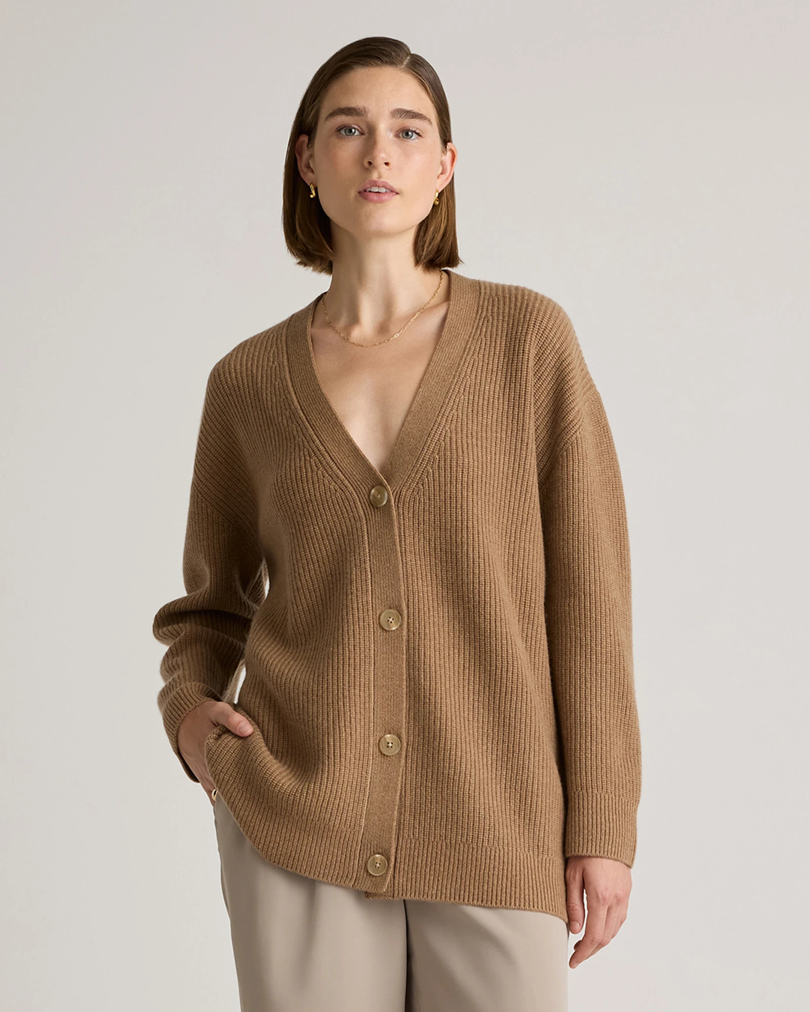 Quince | Women's Mongolian Cashmere OverSized Boyfriend Cardigan Sweater in Heather Grey, Size Medium | Quince