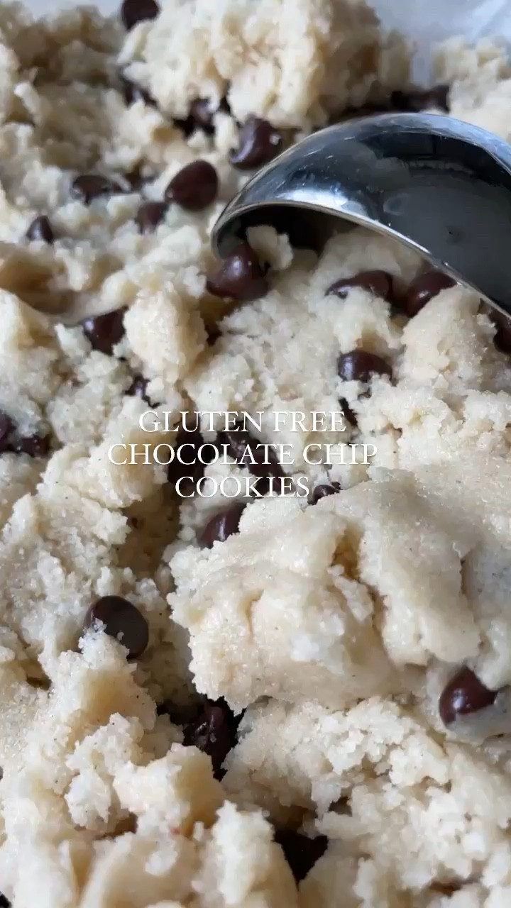Gluten free chocolate chip cookies!

Recipe on my IG! 