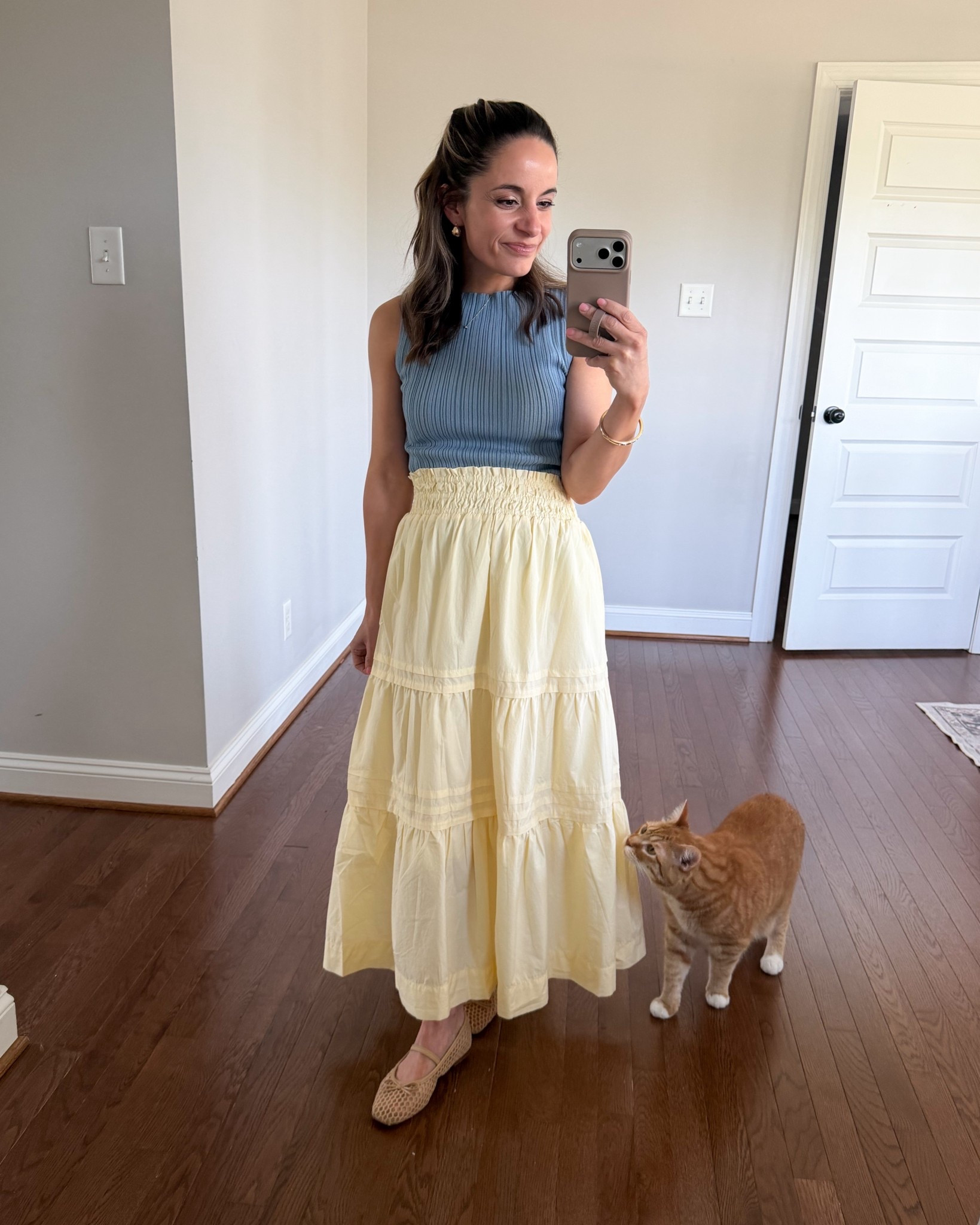 A mini capsule wardrobe for summer with 10 items and 15+ outfits! 

If you want to add a skirt to the capsule, I would pick this one! Yellow will work with the tops but you could also go white or navy. I’m wearing it here in xs. 

Bottoms (3) 
Light wash jeans: 24 classic - 26.5” inseam 
Denim shorts: 25 - sized up 
Linen shorts: 0 - fully lined 

Tops (5) 
Red top: xxs 
White peplum top: petite xs 
Navy cardigan: petite xs 
White button down: xs 
Blue tank top: xs 

Shoes (2) 
Sandals: true to size 
Flats: true to size 

My measurements for reference: I’m 4’10” and 105lbs. My bust, waist, and hip measurement is 32”, 24”, and 36”.