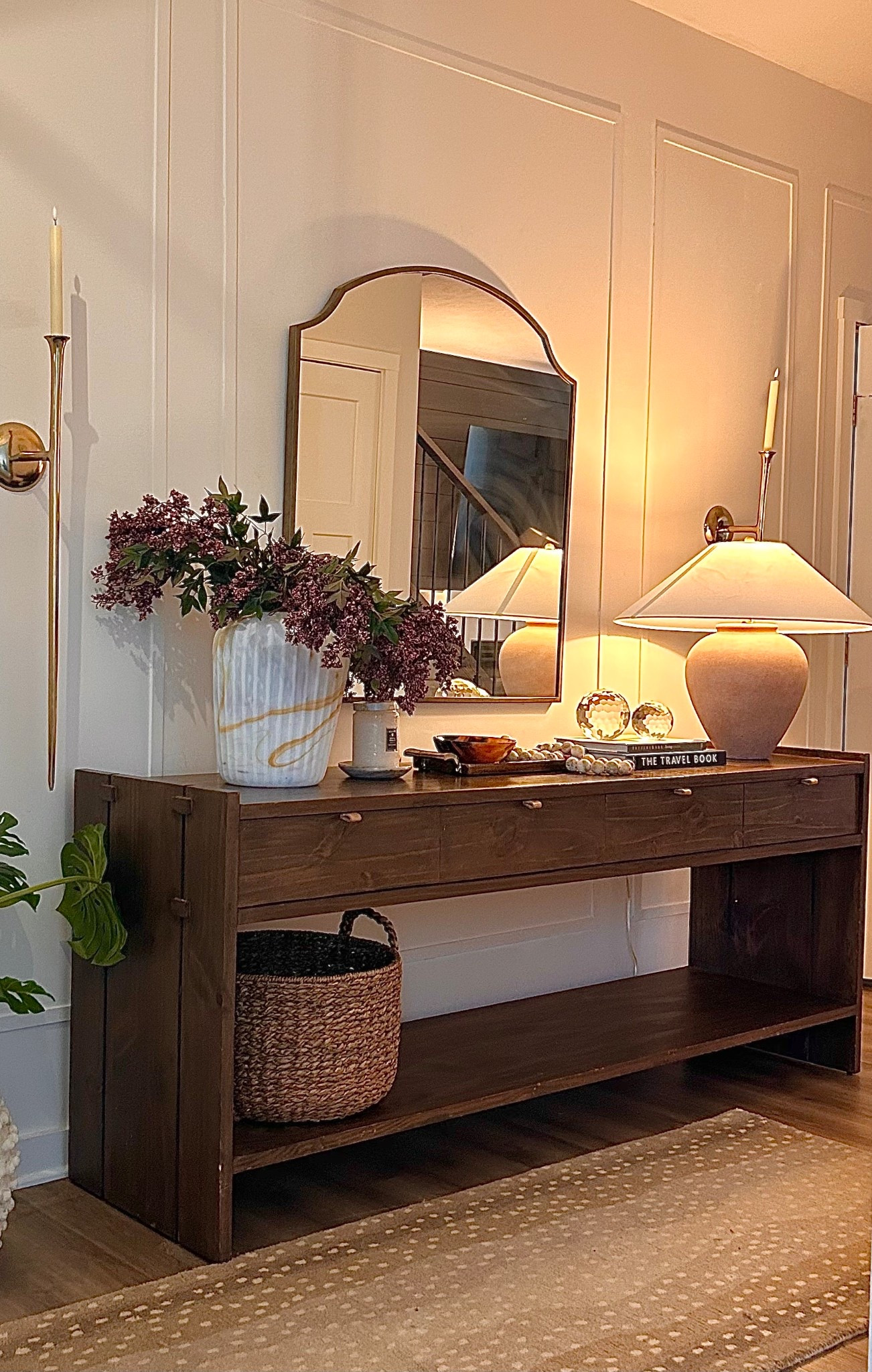 Entryway console 🤎 cozy + layered 

#LTKU #LTKHome #LTKSeasonal