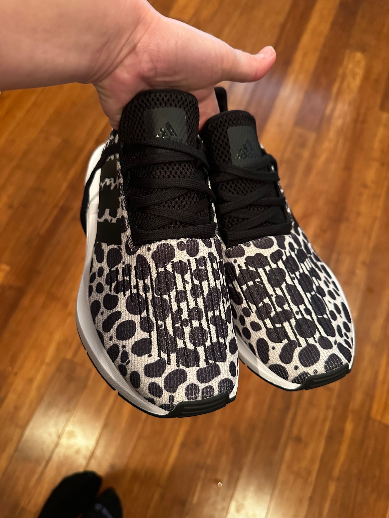 My favorite pair of @adidas 🖤🤍🩶

#shoes #leopard #springshoes

#LTKActive #LTKfitnessgoals #LTKSpringSale