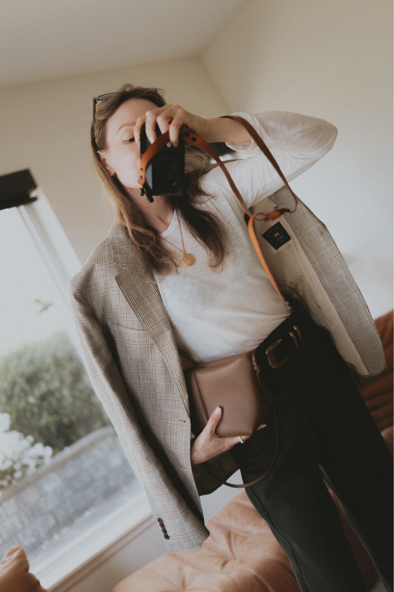 OOTD: 
Linen blazer: Buck Mason
T-shirt: James Perse
Belt: @Aritzia 
Bag: Maeden
Pants: Banana Republic 
Jewelry: David Yurman

#LTKootd #LTKSeasonal #LTKWorkwear
