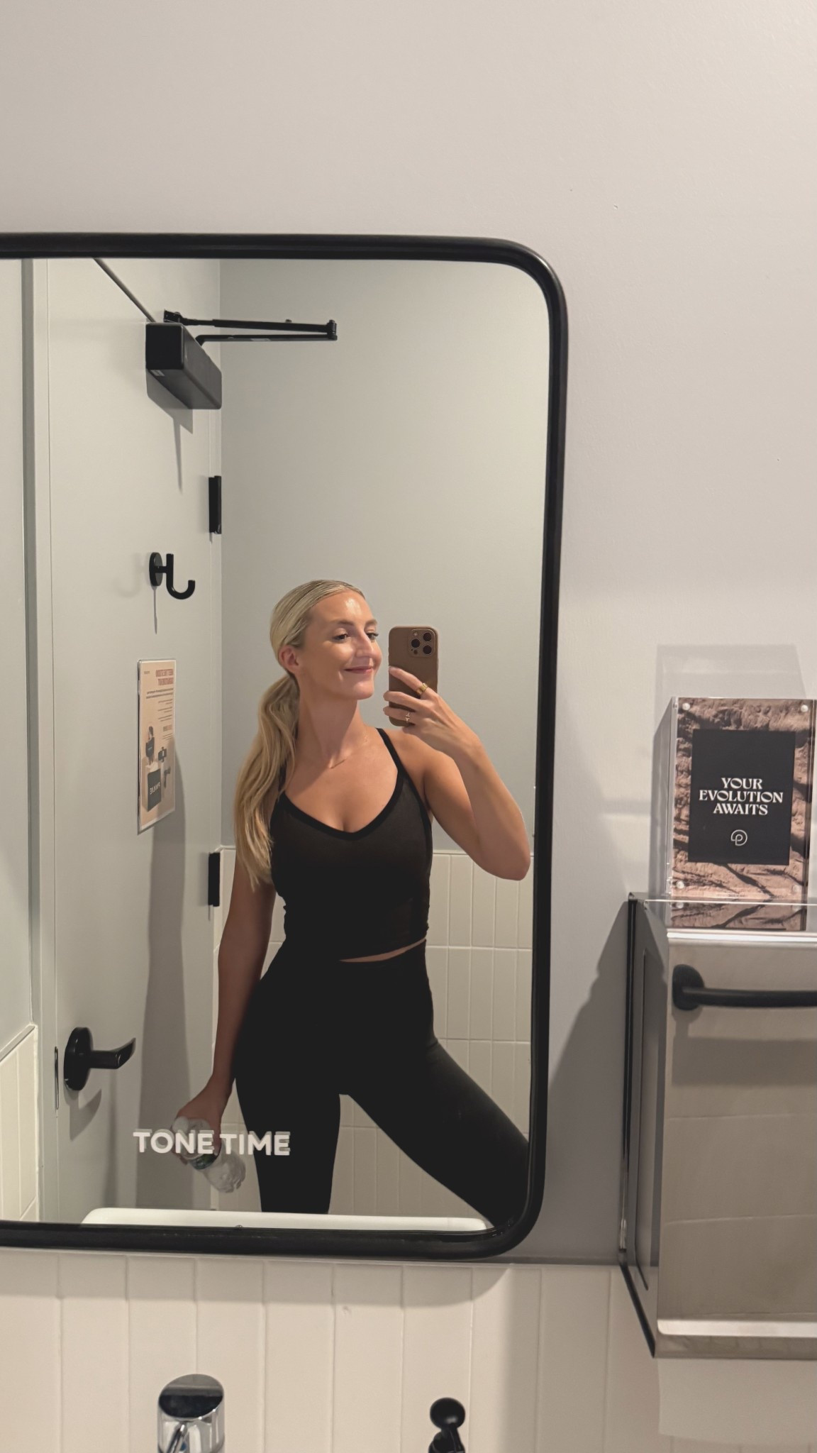vitality always !!!

top: s
leggings: xs

#LTKActive #LTKFindsUnder100 #LTKStyleTip