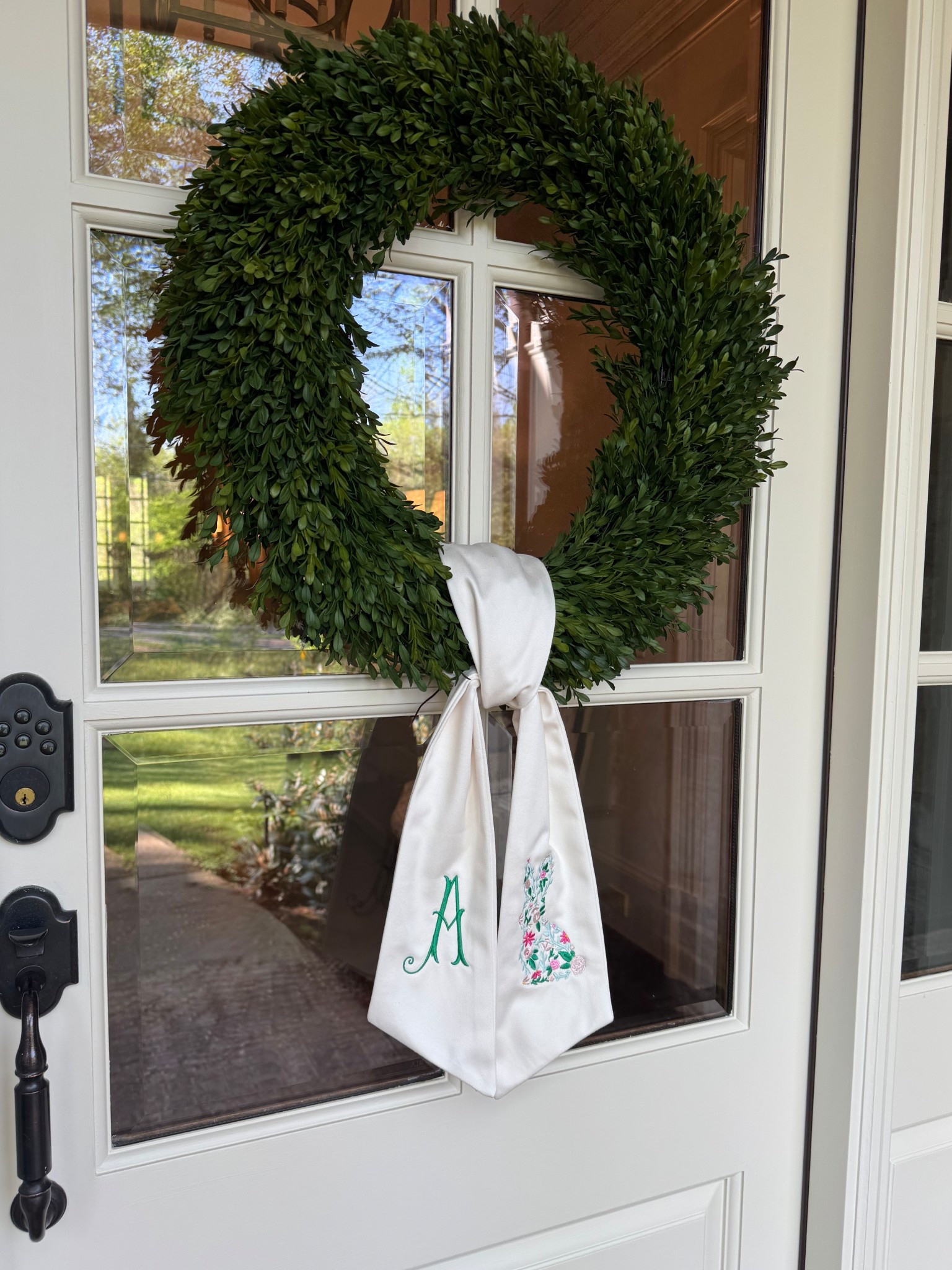 A happy front door for Easter! 🐇🥕🤍