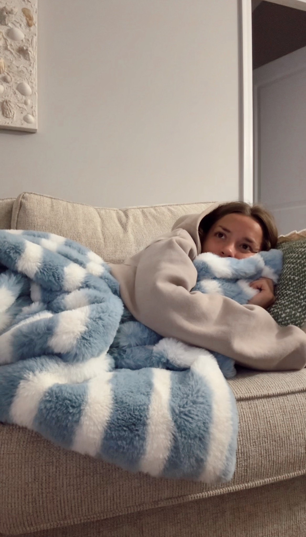 ANTHROPOLOGIE BLANKETS ON SALE 

#LTKHoliday #LTKSaleAlert #LTKGiftGuide