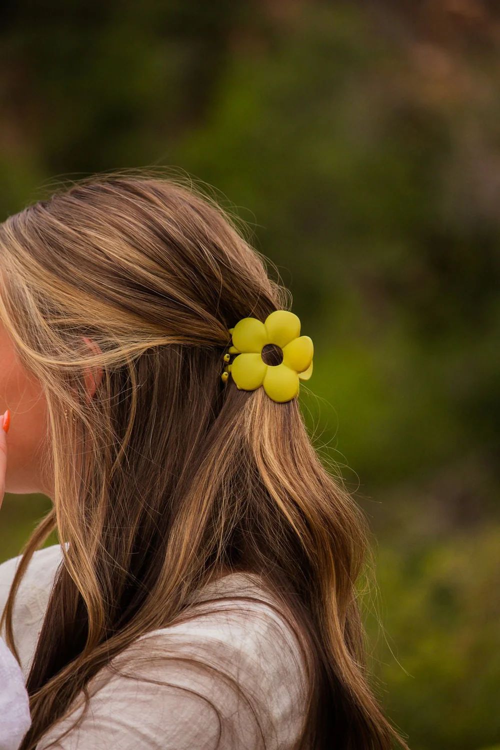 Cutie Flower Claw Clip - Multiple Colors | Shop Andi