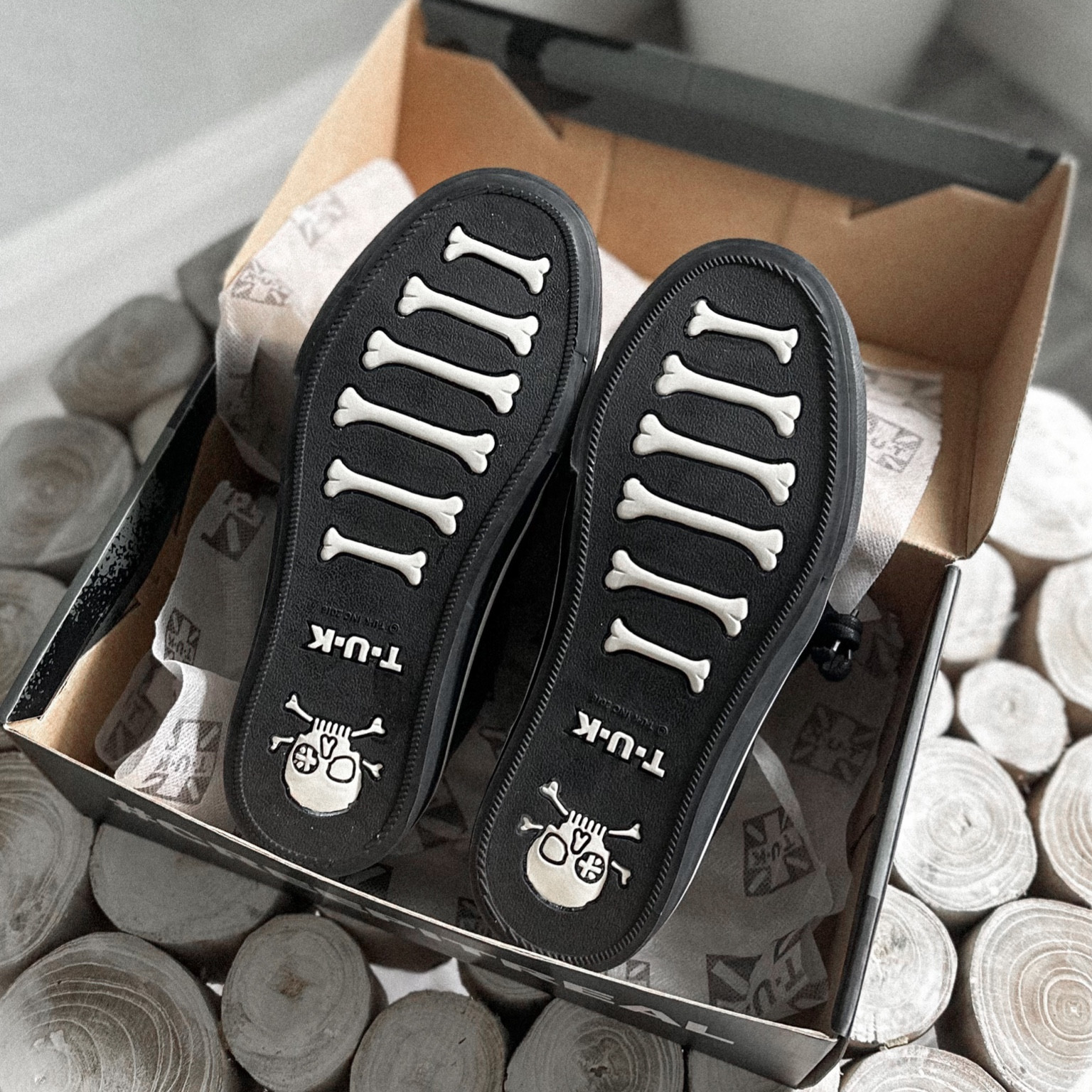 Are these not the coolest soles you’ve ever seen 😍

#LTKunder100 #LTKBacktoSchool #LTKshoecrush