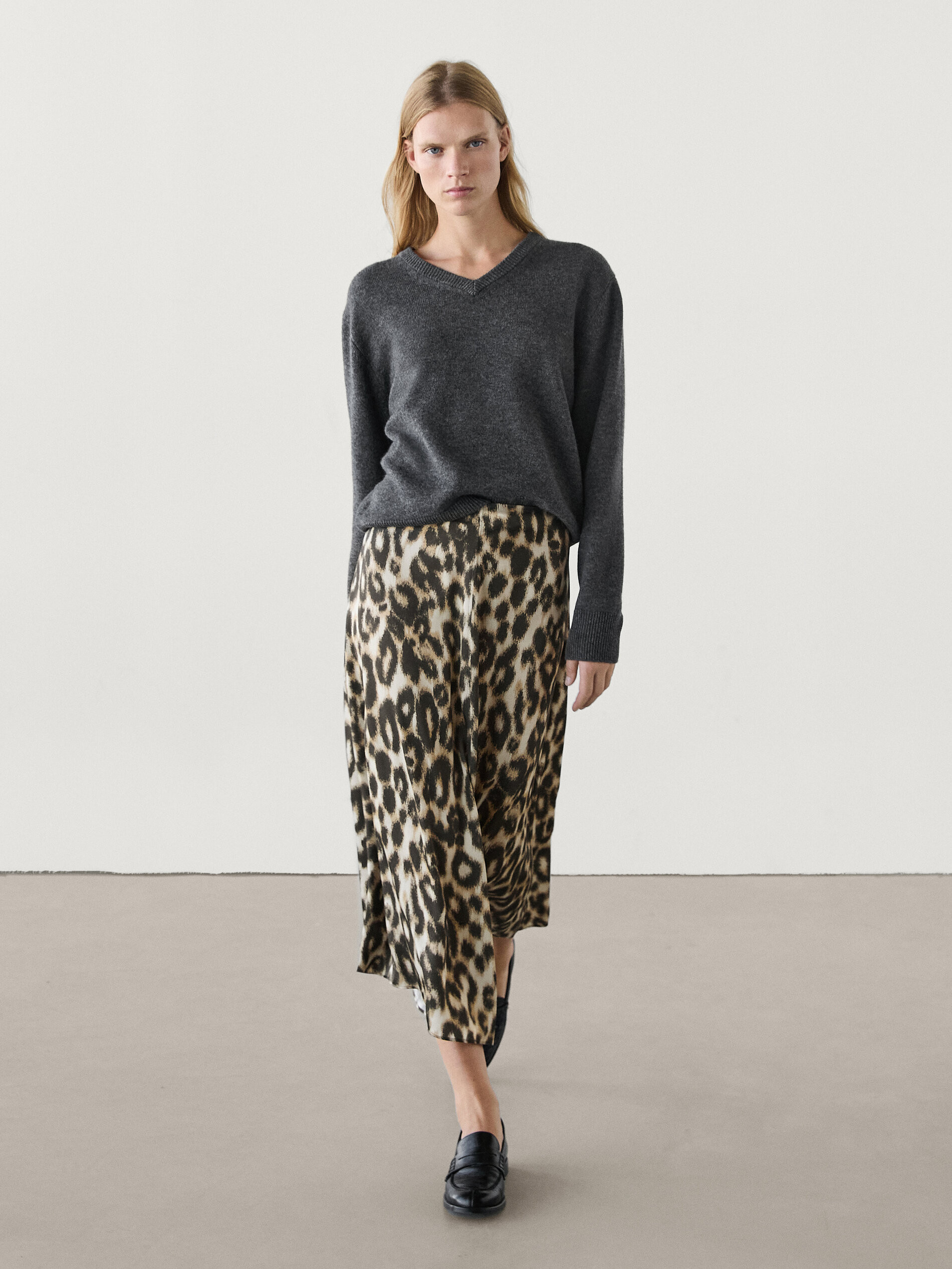 Passender langer Rock mit Leopardenmuster | Massimo Dutti DE