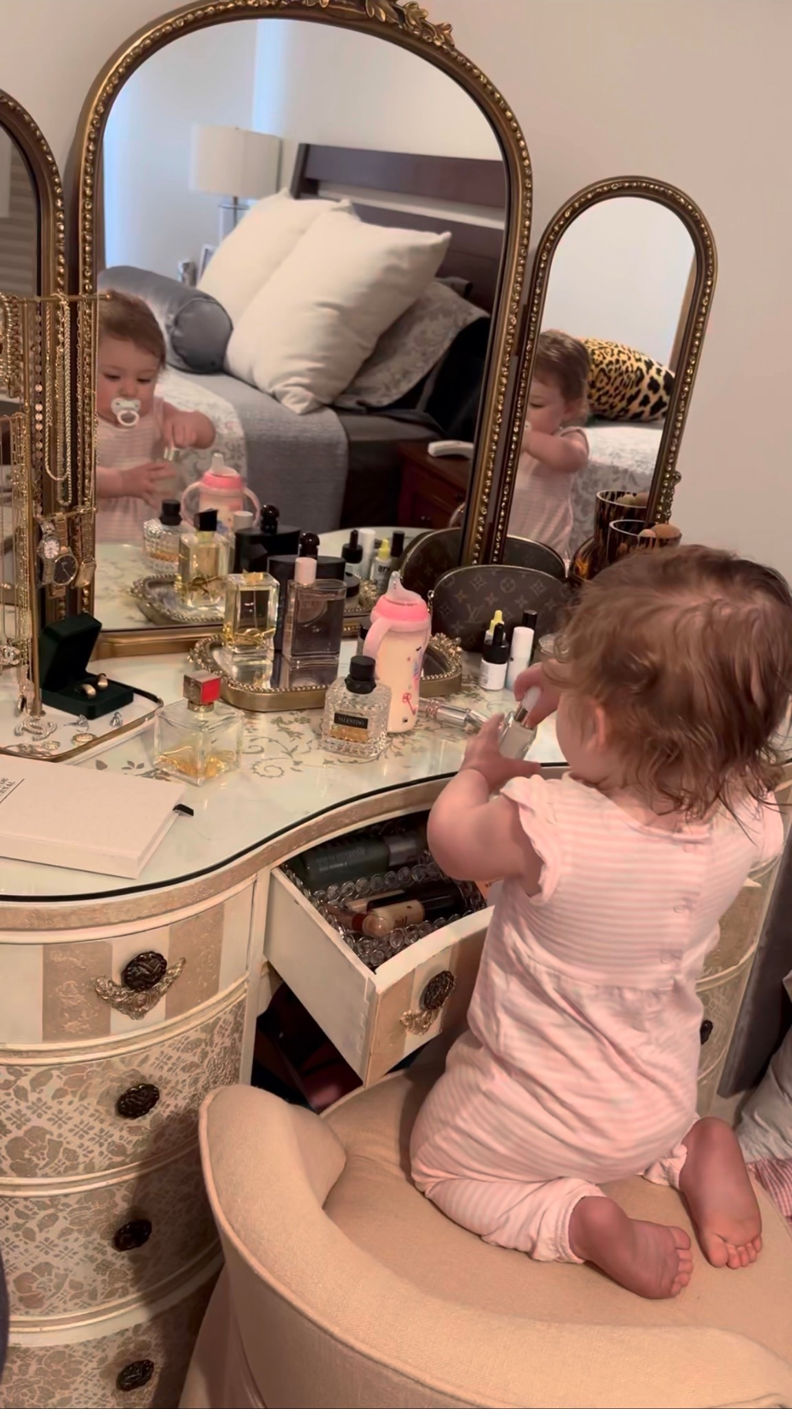 My vanity mirror is 30% off! 

#LTKGiftGuide #LTKdayinmylife #LTKCyberWeek
