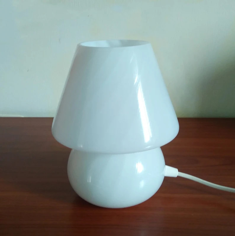 Süße kleine italienische Murano Glas Pilz Tischlampe mit wirbelndem Glas | Mitte des Jahrhunder... | Etsy (DACH)