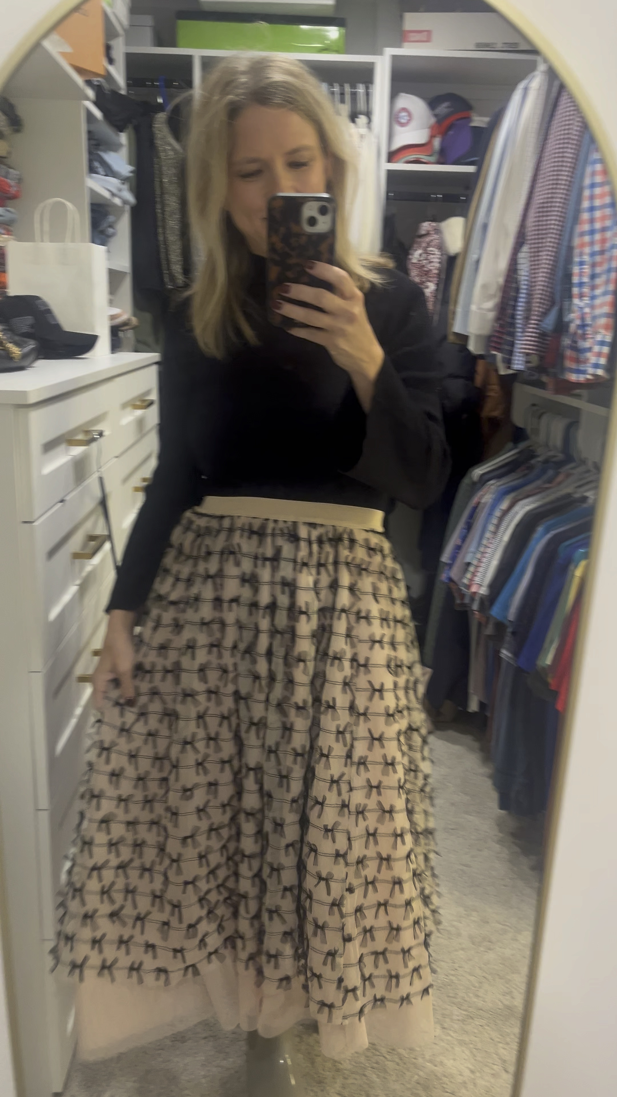 Holiday outfit! 

Bow skirt, holiday skirt, tulle skirt

#LTKCyberWeek #LTKHoliday #LTKStyleTip