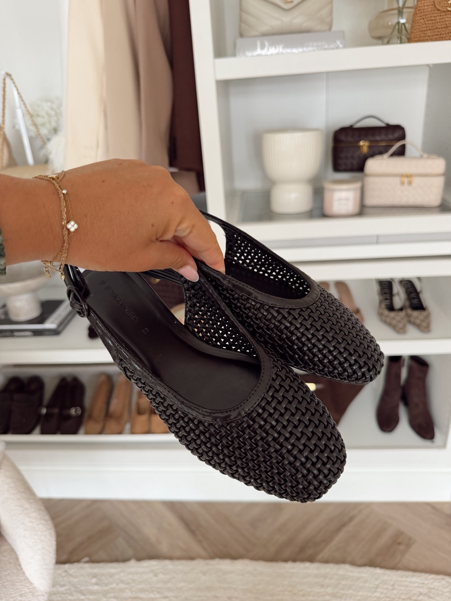 How perfect are these ballet flats for transitioning to Autumn 🍂 

Footwear, new season, shoes, ballet flats, chocolate brown, neutral

#LTKuk #LTKautumn #LTKshoes