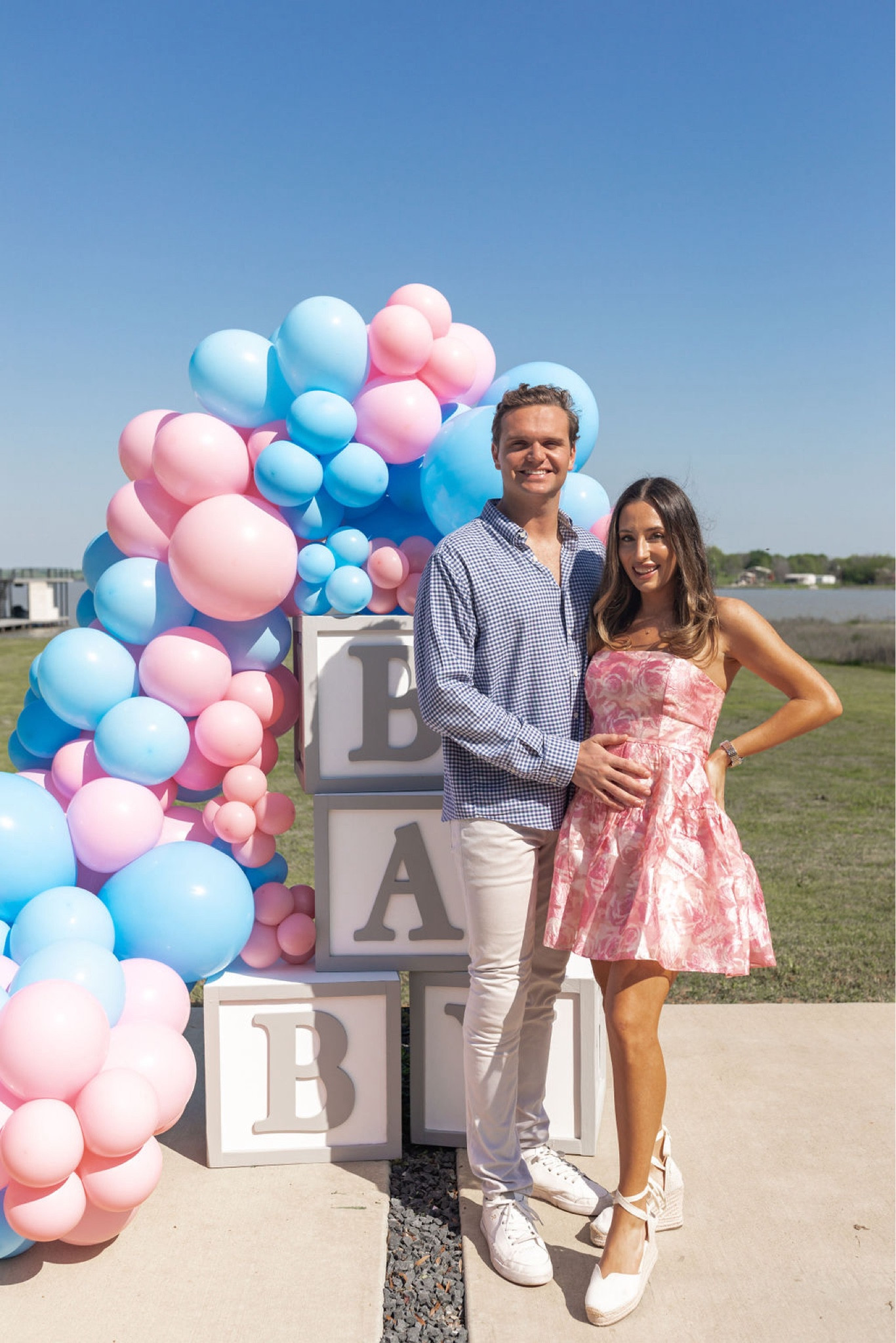 Gender reveal dress!! 

#LTKfamily #LTKbeauty #LTKFestival