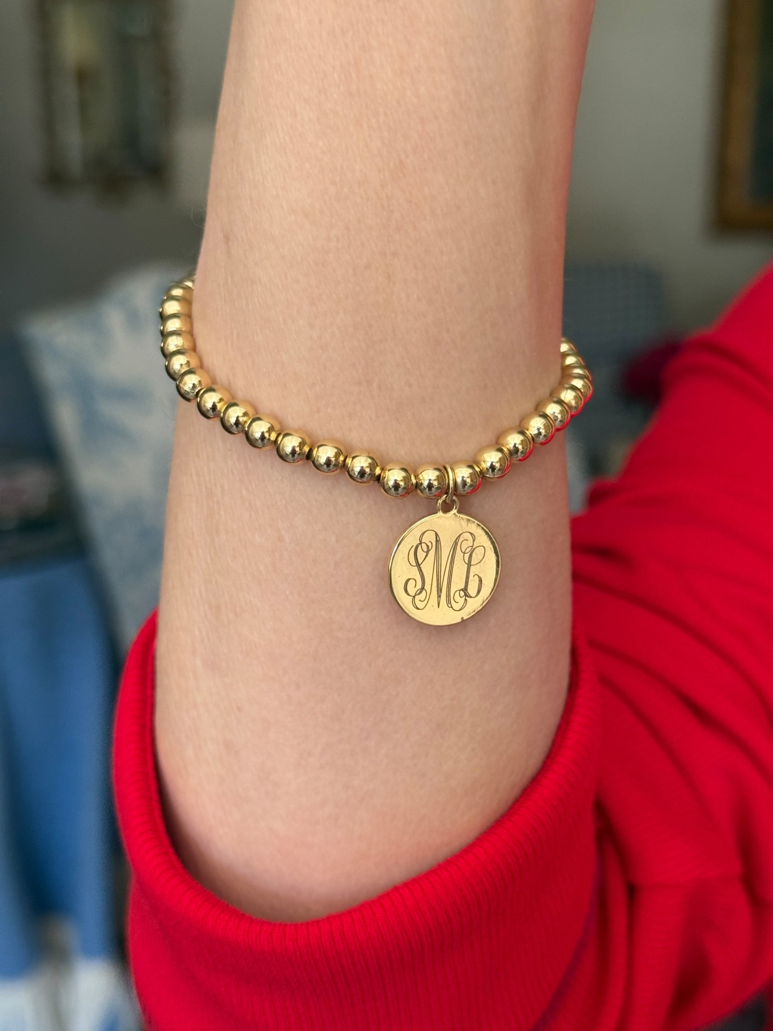 ✨ Personalize your arm candy with this sweet little gem! This Monogrammed Dainty Bracelet in gold is giving minimalist + me! 💫 Whether you choose your initial, full name, or script monogram, this stretchy-fit brass bracelet is perfect for stacking or wearing solo.
🌟 Tip: Pair it with thin bangles or a charm link for extra sparkle.

It’s 30% off today with code CHEERS30!

#LTKSaleAlert #LTKOver40 #LTKFindsUnder50