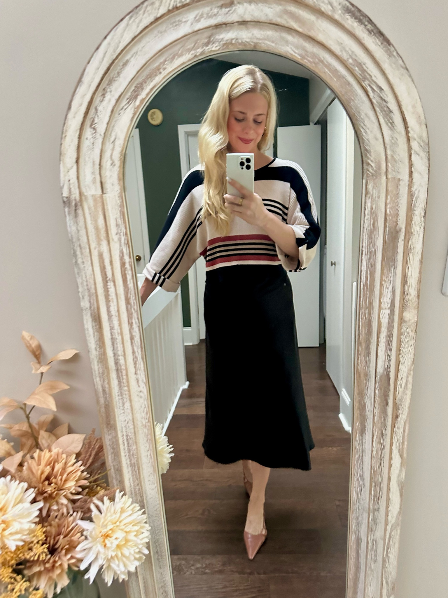 Today’s corporate OOTD featuring the best satin skirt from Amazon and these Tony Bianco slingback heels. I love pairing any little crop sweater with a satin skirt for work. It’s professional, put together + elevated, but still SO comfortable.

#LTKWorkwear #LTKSeasonal #LTKStyleTip