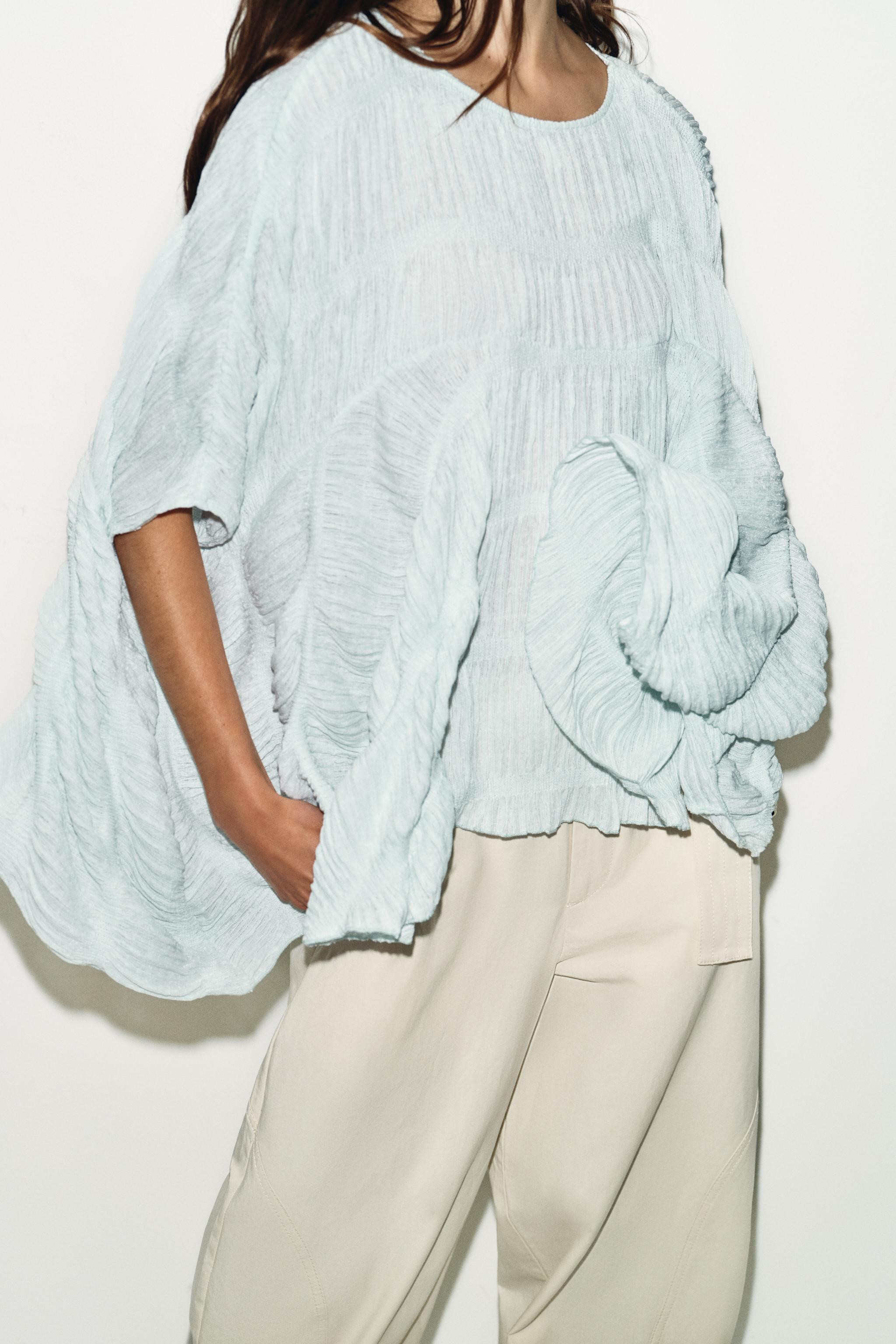 TEXTURED CAPE TOP | Zara UK