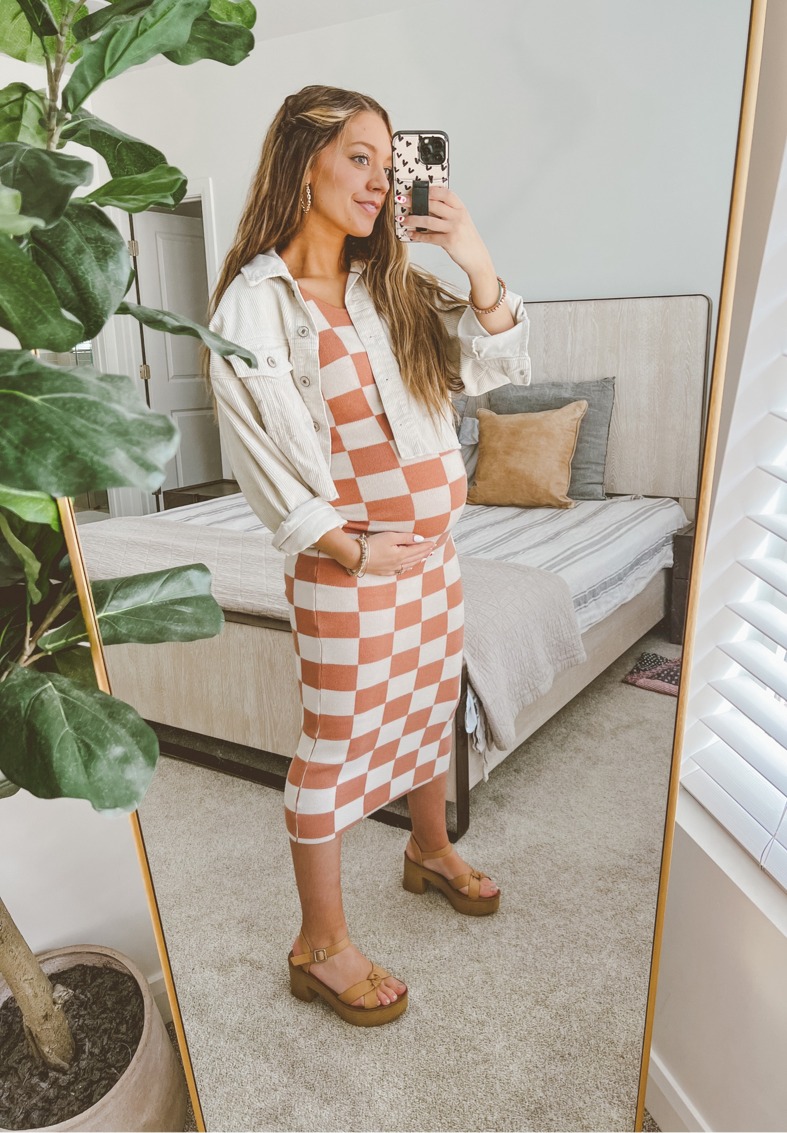 Non maternity dress but perf with a bump! Comes in lots of colors! I’m in a small! Runs tts! 

#LTKbump #LTKSeasonal #LTKsalealert