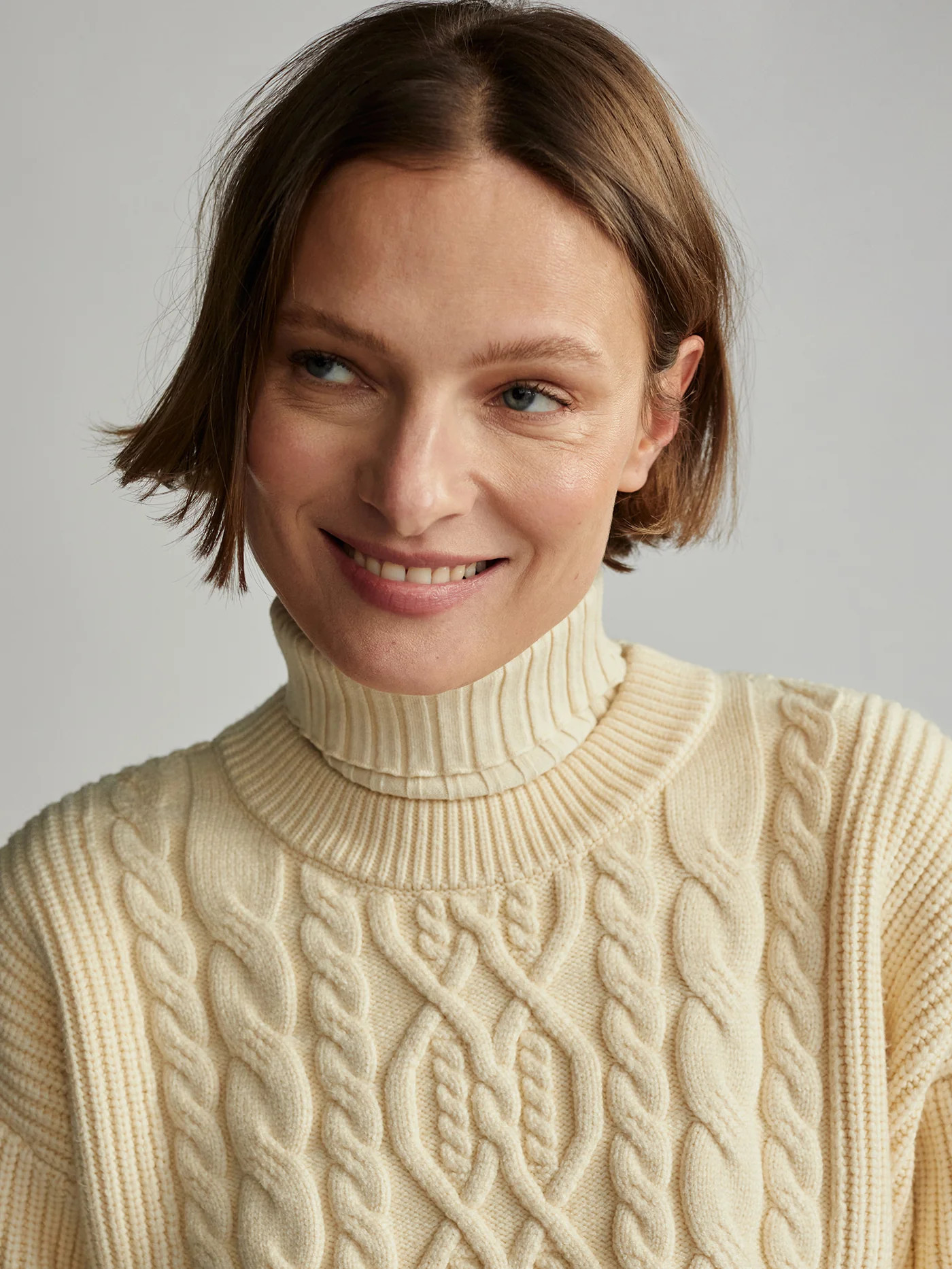 Mondain Cable Knit1 ReviewsA timeless cable knit sweater, the Mondain effortlessly combines style... | Varley USA