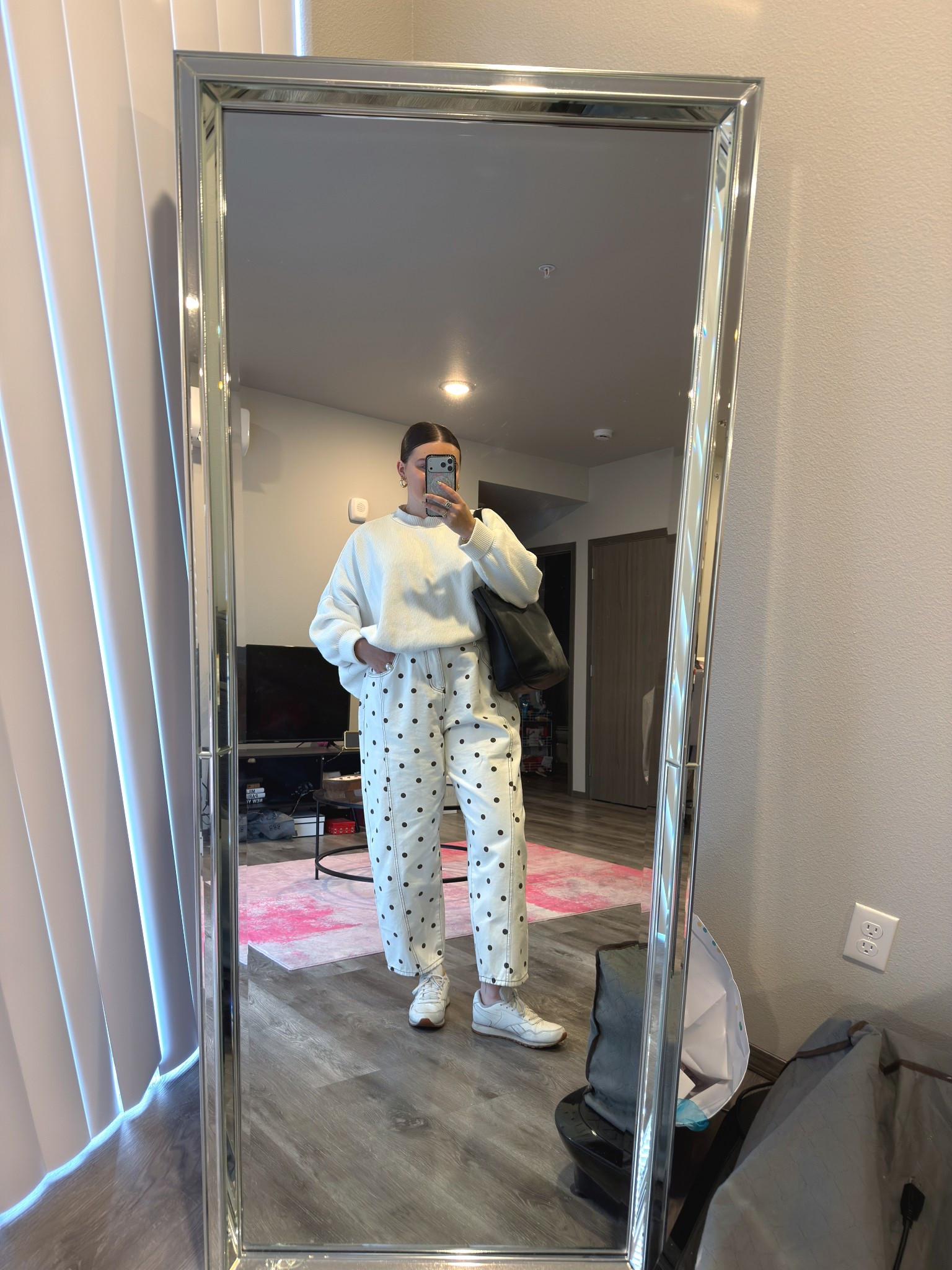 All white outfit for early spring! It’s that weird transitional weather now where I don’t quite need a jacket but a sweater is a must 😅

I’m wearing a S sweater, XXL jeans and size 9 sneakers

#LTKWorkwear #LTKMidsize #LTKootd