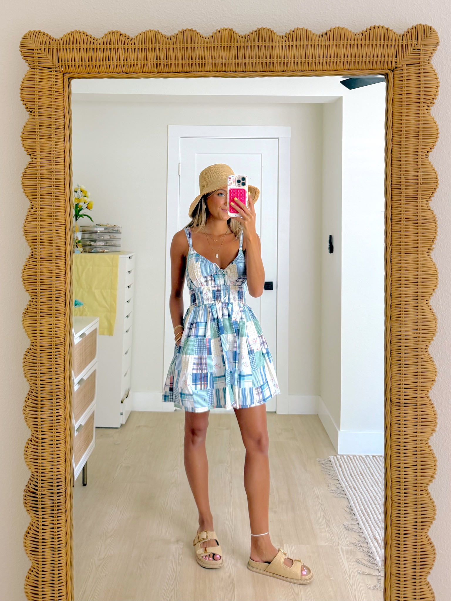 @abercrombie Memorial Day weekend finds ⭐️ all your fav denim, dresses and summer staples. wearing an XS / 24R. #abercrombiepartner #ltkit #shopltk

#LTKootd