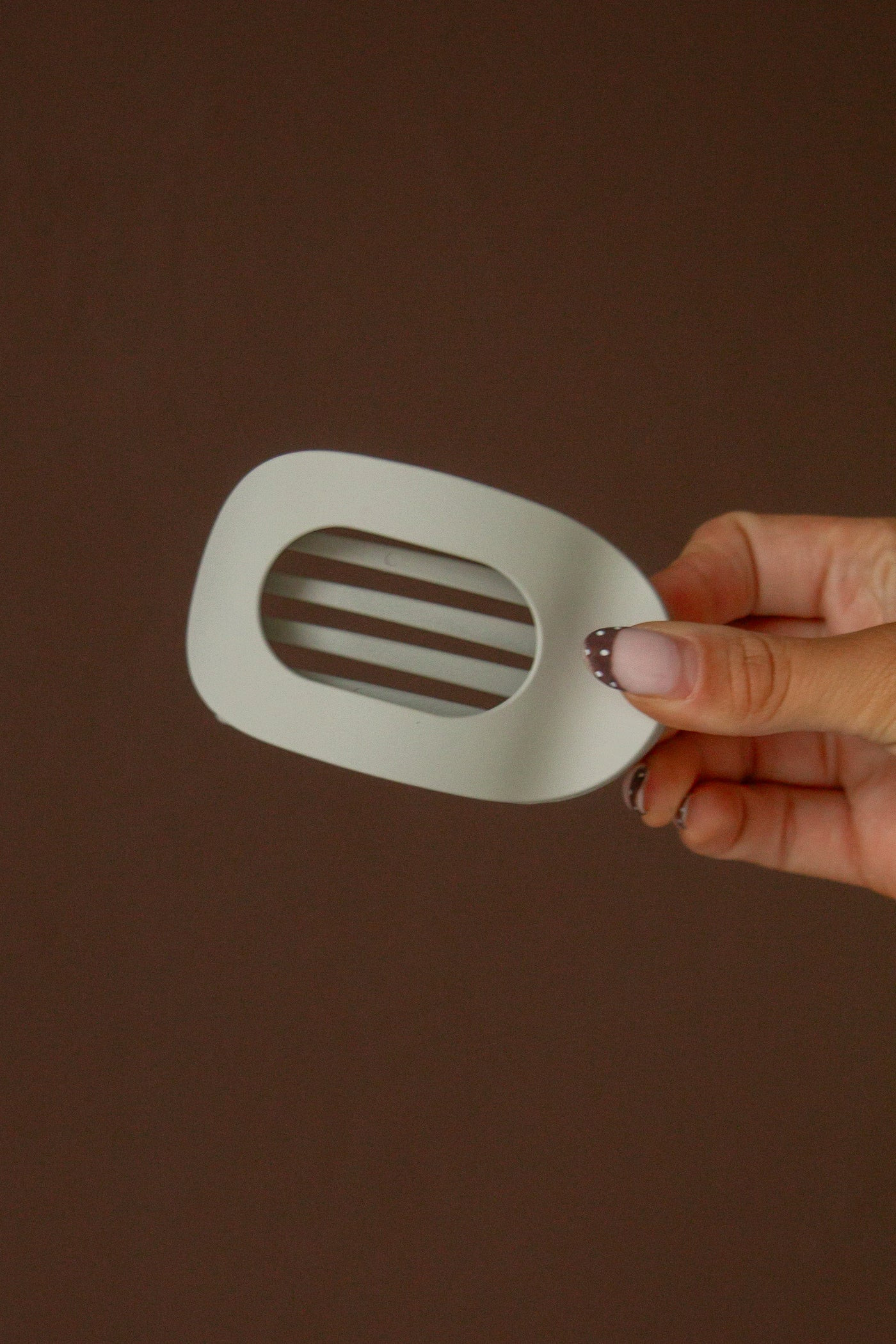 Circle Cutout Flat Claw Clip | Shop Andi