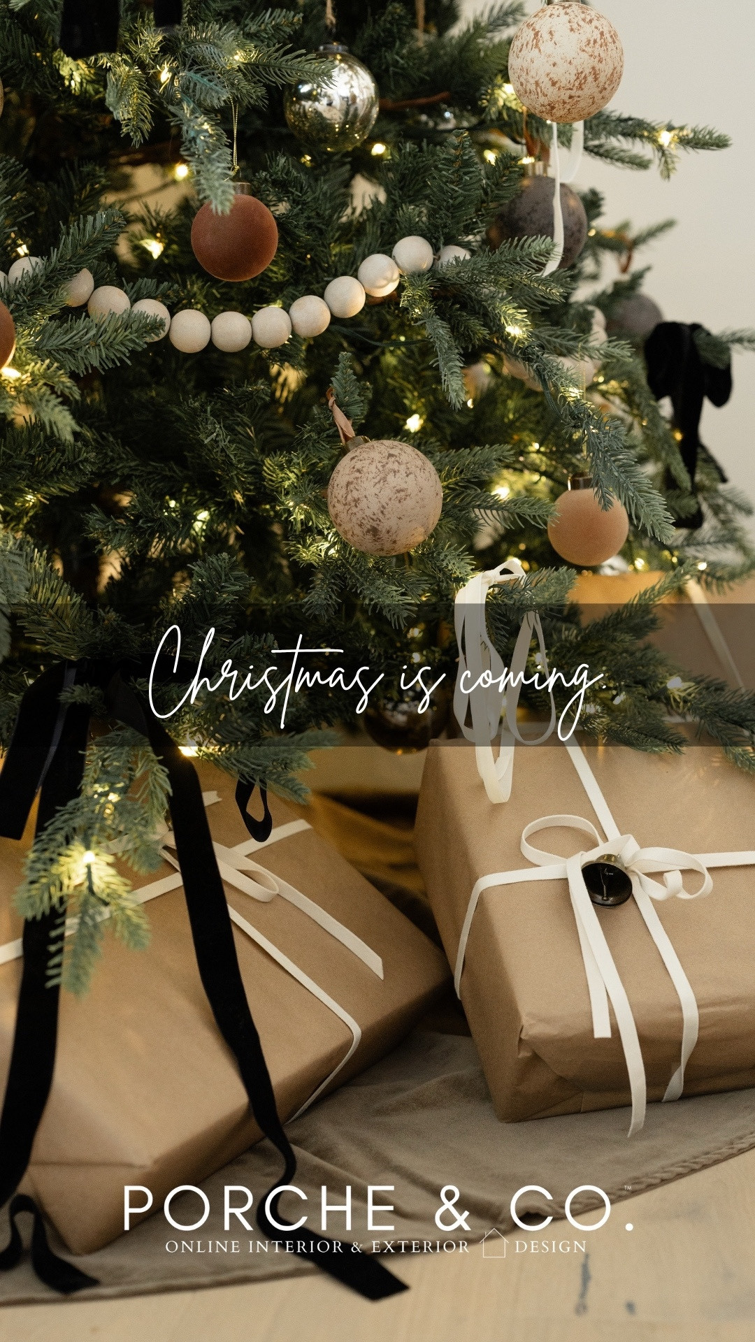 Christmas is coming 🎄 This year’s theme is all about timeless neutrals and cozy textures — think faux garland that looks so real, vintage brass and gold bells, and black + white velvet bows tied throughout every space. Shop our holiday decor favorites and get your home ready for the season ✨ 

 

#LTKSeasonal #LTKHome