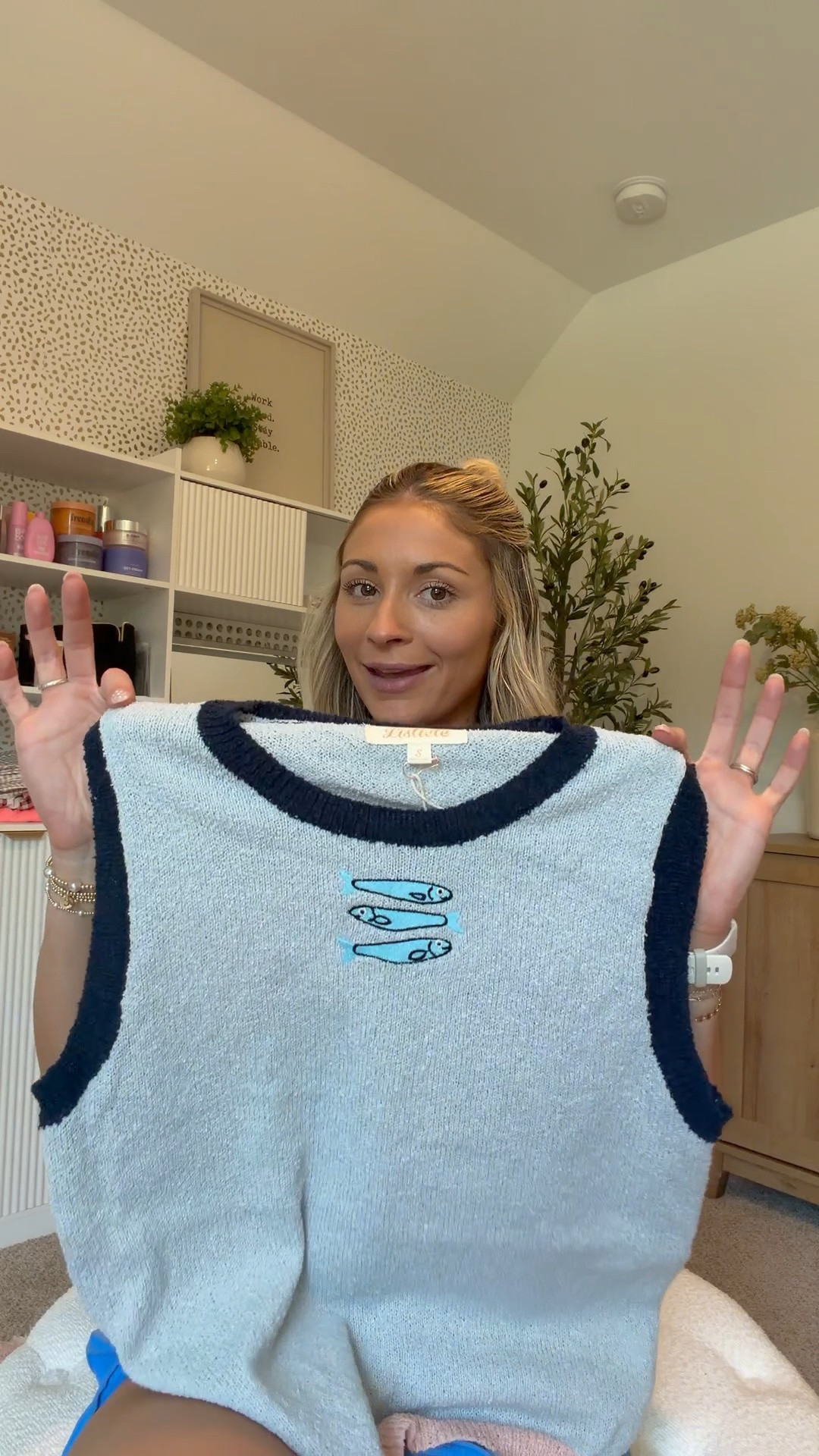 The cutest 🐟 tank 🤩 use code CASEYC20 to save @threebirdnest 🤍

#LTKU #LTKSeasonal #LTKSaleAlert