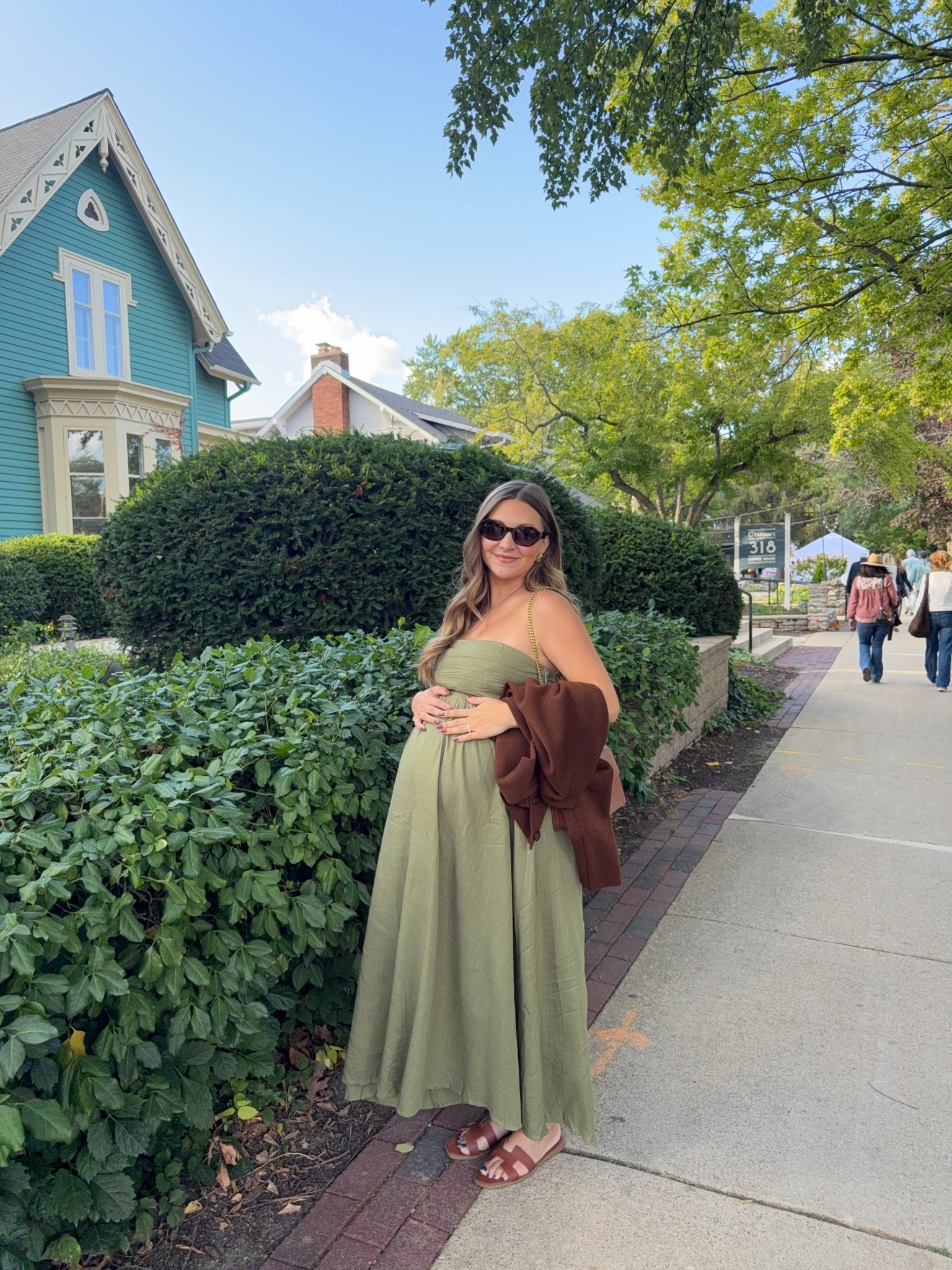Bump friendly early fall date night look! I can’t believe this is a size small at 36 weeks and still so comfortable! 

Fall outfit, fall dress, fall date night, fall outfit idea

#LTKBump #LTKStyleTip #LTKSeasonal