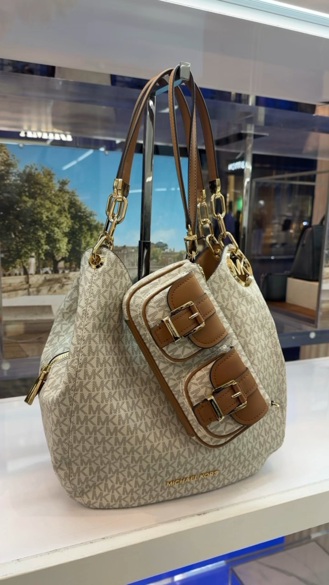 Gift ideas 

#LTKGiftGuide #LTKHalloween #LTKItBag