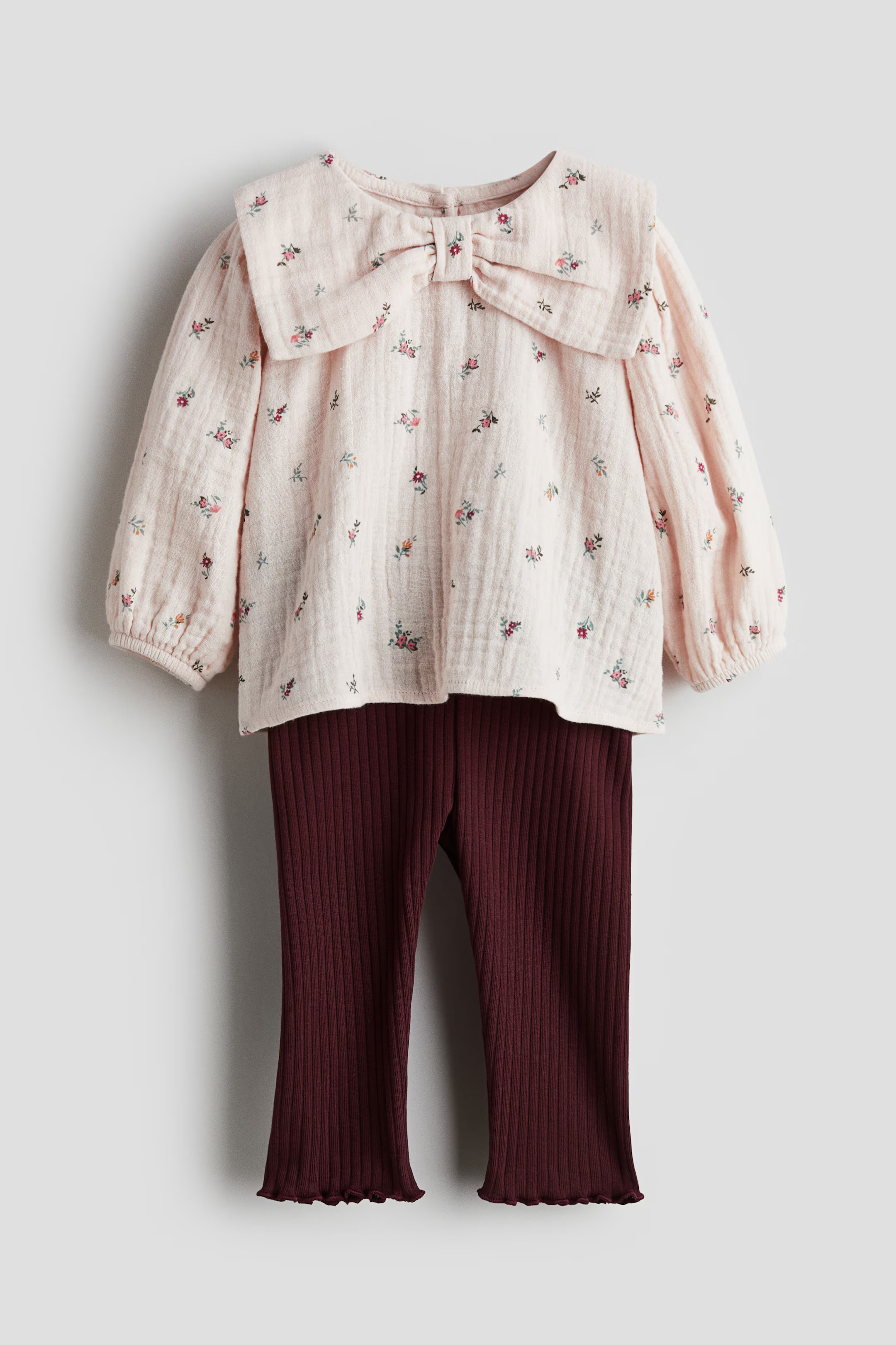 2-piece blouse and leggings set | H&M (UK, MY, IN, SG, PH, TW, HK)