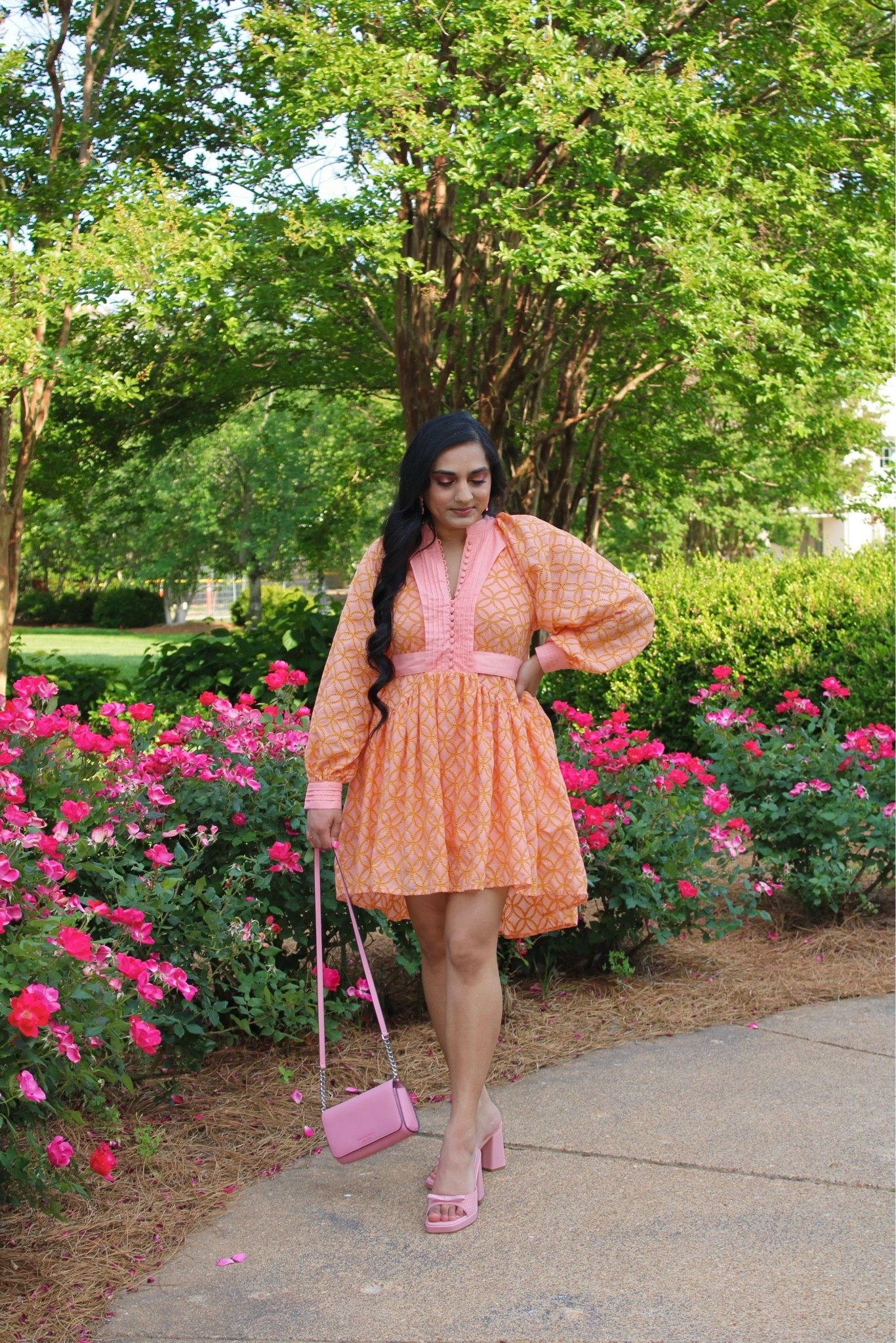 • Be{Sleeve} It Or Not 🩷🧡 •

A designer-inspired look with an Amazon price tag! This dress is equal parts drama, personality, and charm - the sleeves make a statement, the print brings the fun, and the peachy-pink hues bring it all to life! ✨

Girly style, girly outfits, girly fashion, feminine style, feminine fashion, feminine outfits, amazon dresses, amazon fashion finds, designer look for less, peach and pink outfit, summer outfits, spring outfits, summer style, spring style, summer fashion, spring fashion, printed dress, eyelet dress

#LTKootd #LTKgrwm #LTKSeasonal