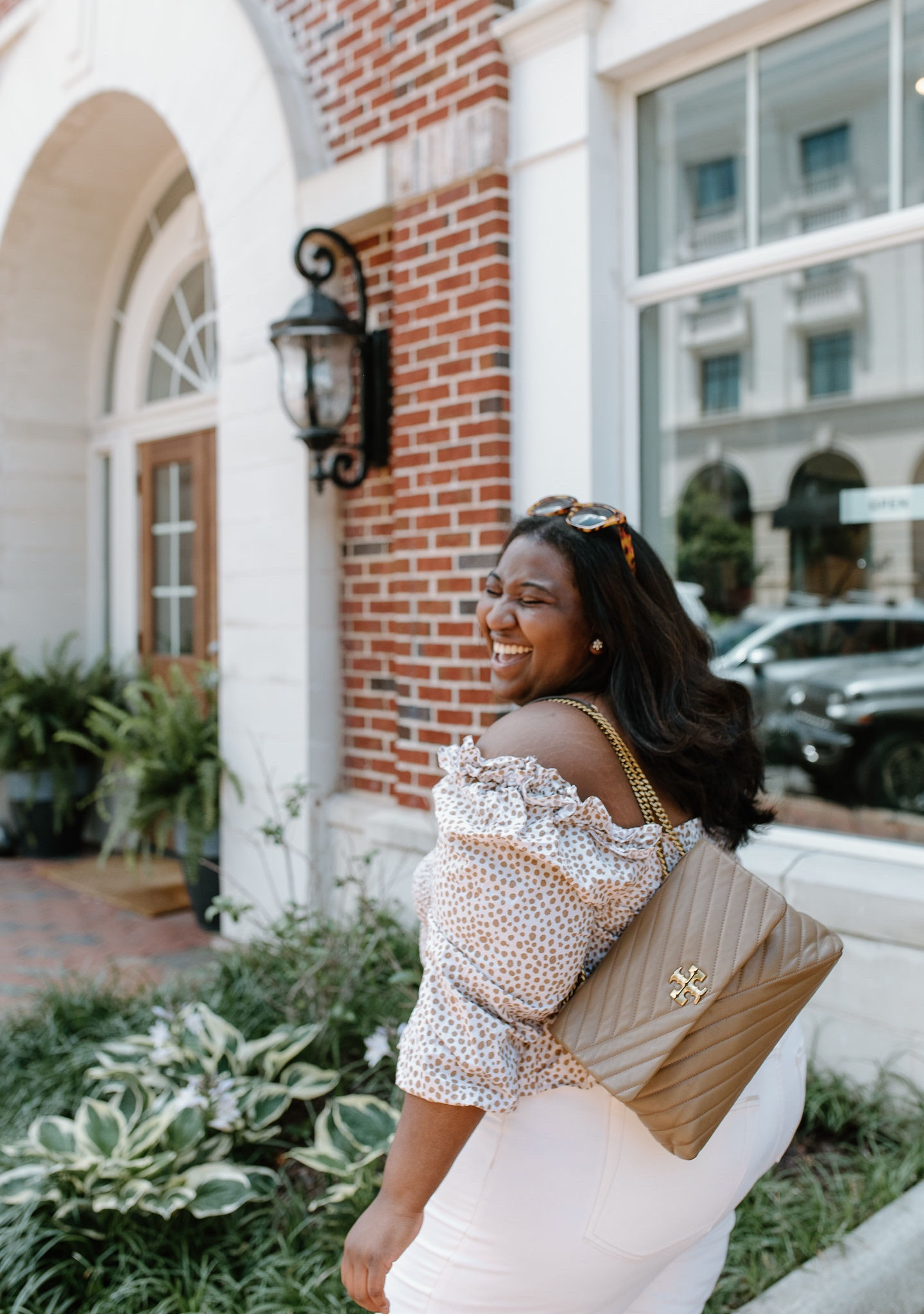 My summer neutral pallete with shades and girly details

#LTKcurves #LTKstyletip