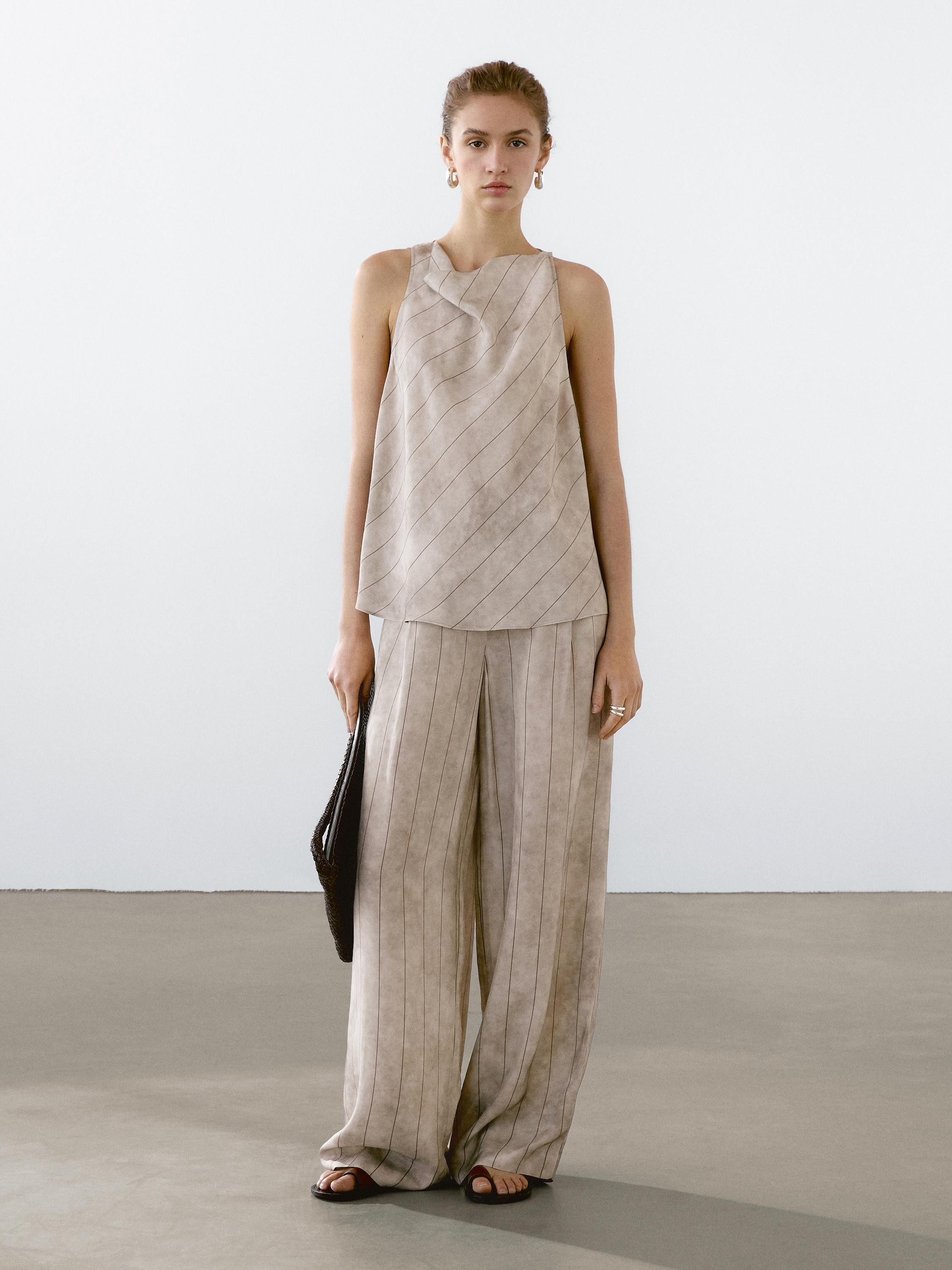 Straight-leg Trousers: straight silhouette from waist to ankle, without additional leg adjustment... | Massimo Dutti UK