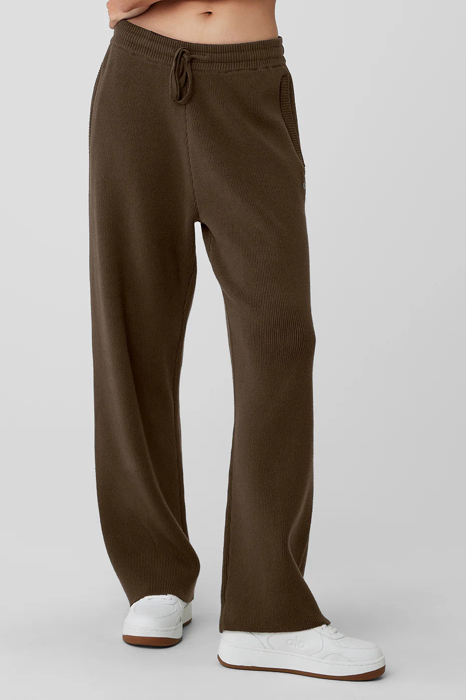Accolade Straight Leg Sweatpant | Alo Yoga (US)