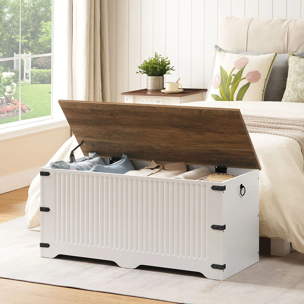 39.3'' W Storage Bench With Flip Top Blanket Chest | Wayfair North America