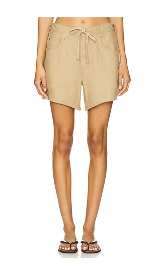 Citizens of Humanity Brynn Drawstring Short in Tan. - size 29 | Revolve Clothing (Global)