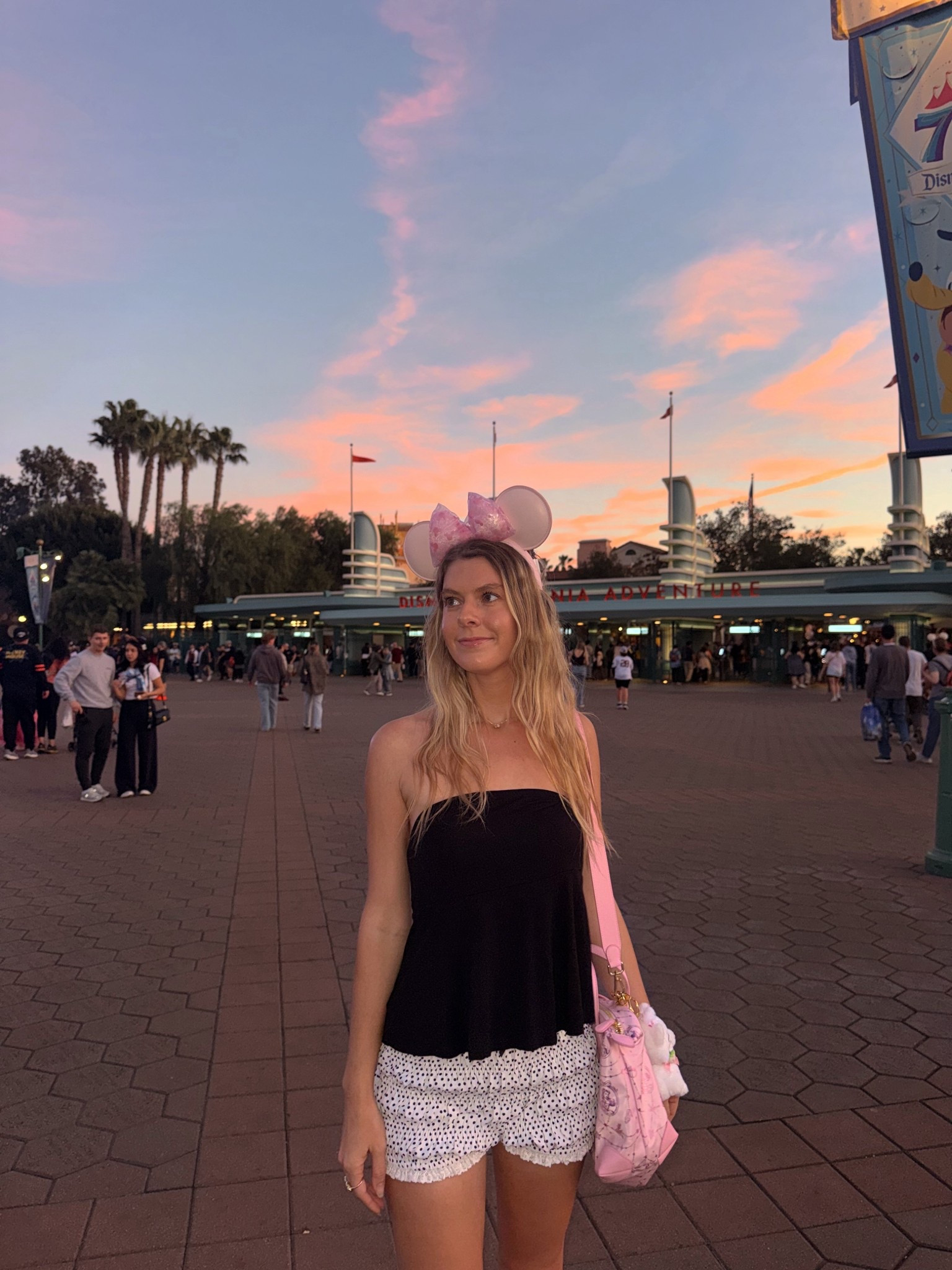 Disney ootd 🎀✨🌸

#LTKTravel #LTKdayinmylife #LTKootd