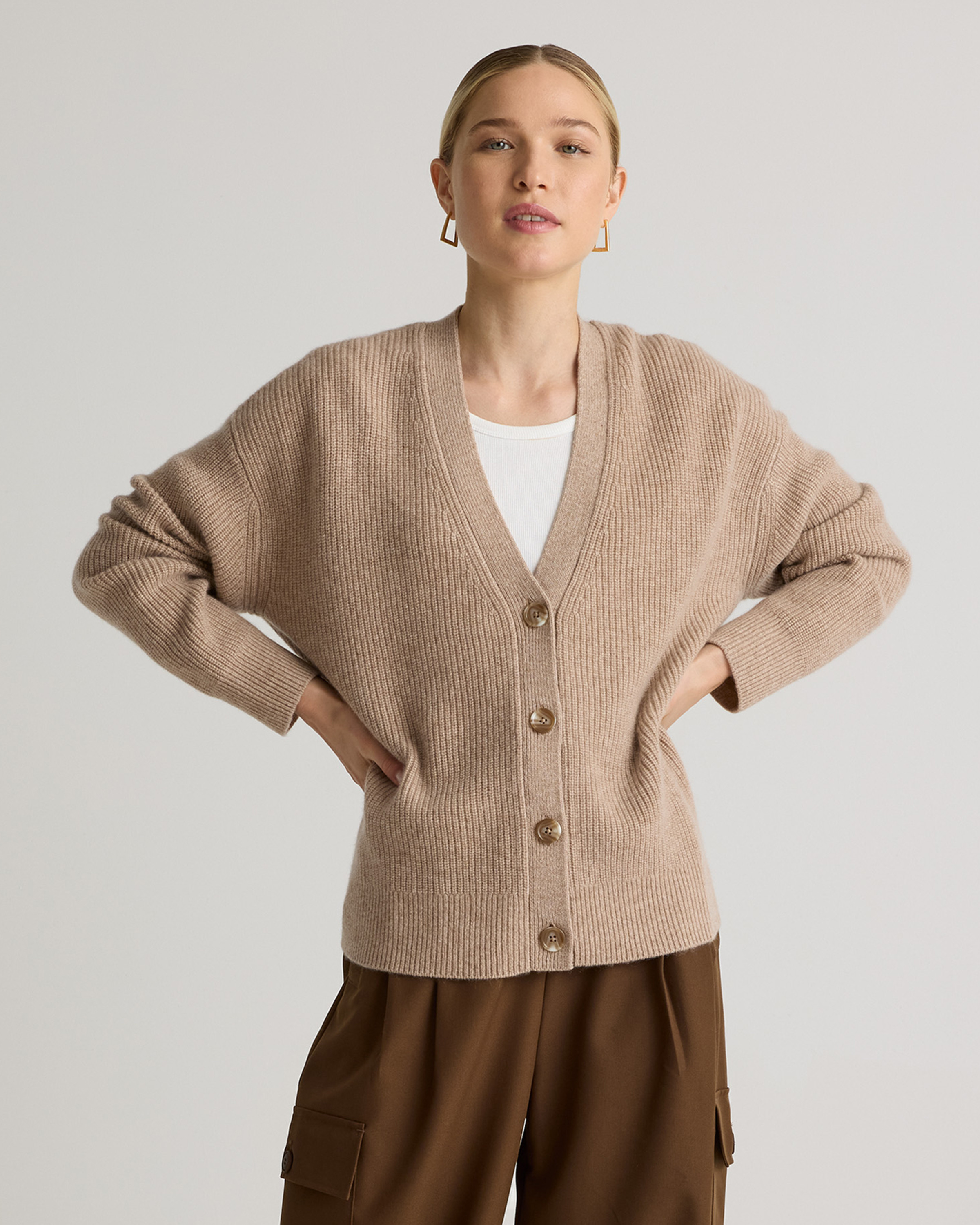 Quince | Women's Mongolian Cashmere Fisherman Boxy Cropped Cardigan Sweater in Oatmeal, Size Small | Quince