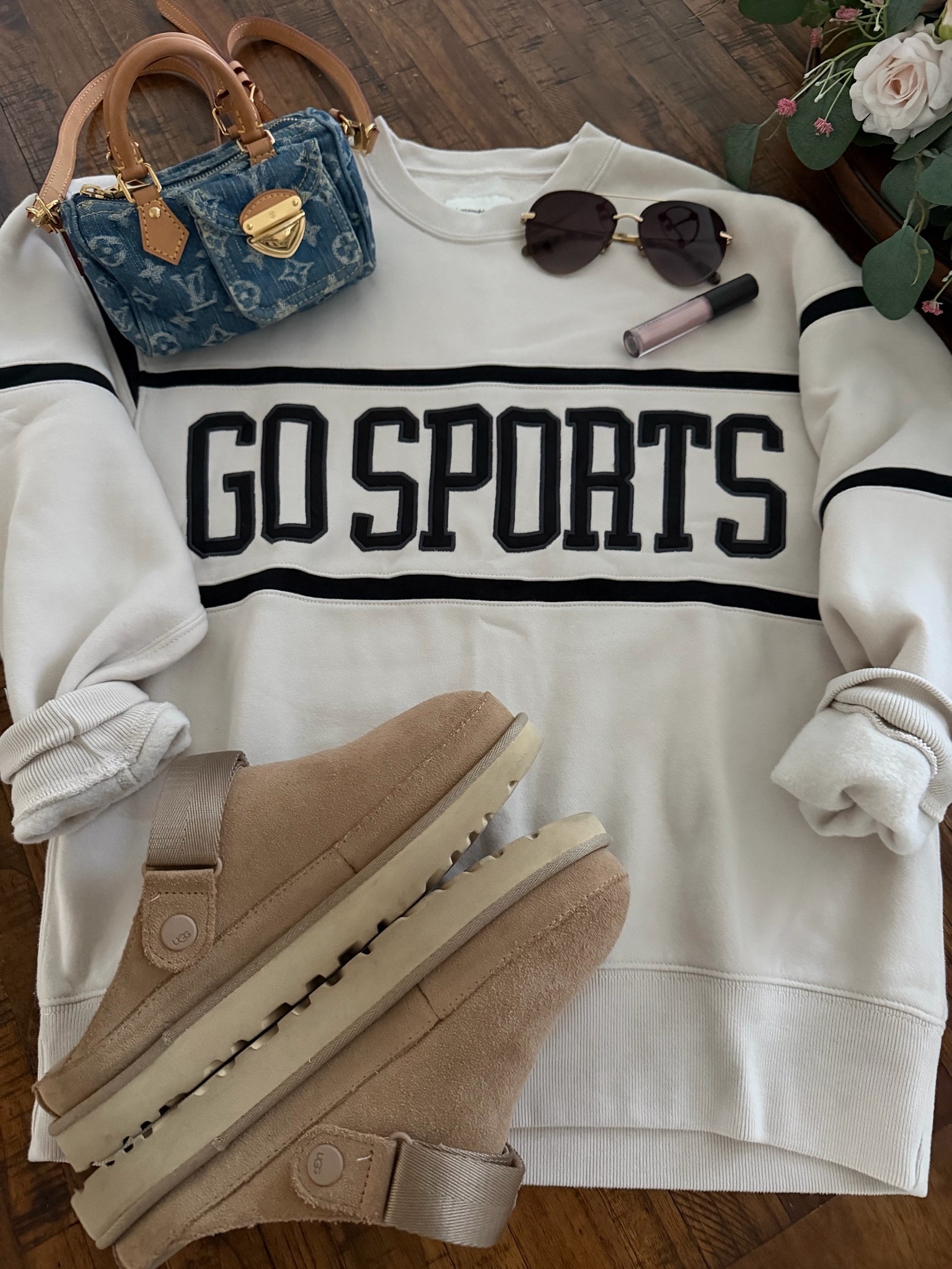 Go sports sweater on sale
Size xs 
Fall outfit 
Purse code: ChristinaChapman first month on me

#LTKSaleAlert